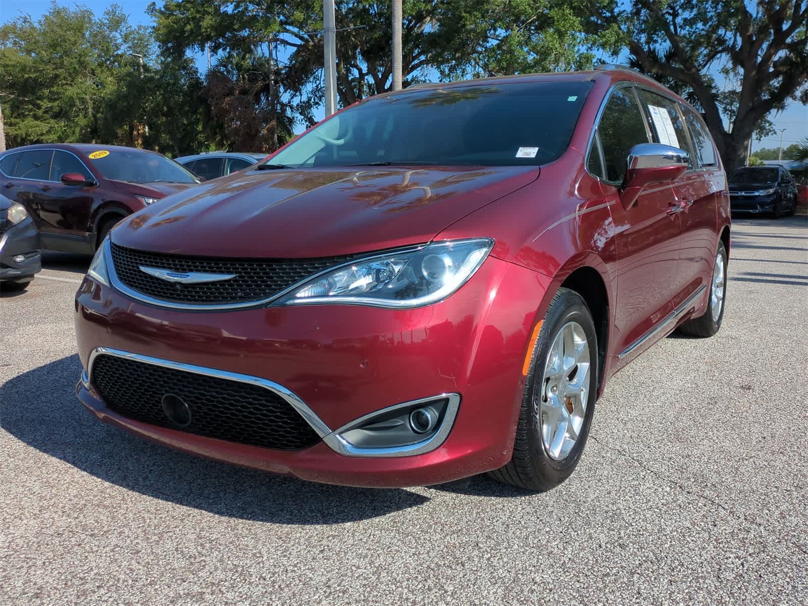 Used 2020 Chrysler Pacifica Limited with VIN 2C4RC1GG5LR242249 for sale in Tampa, FL