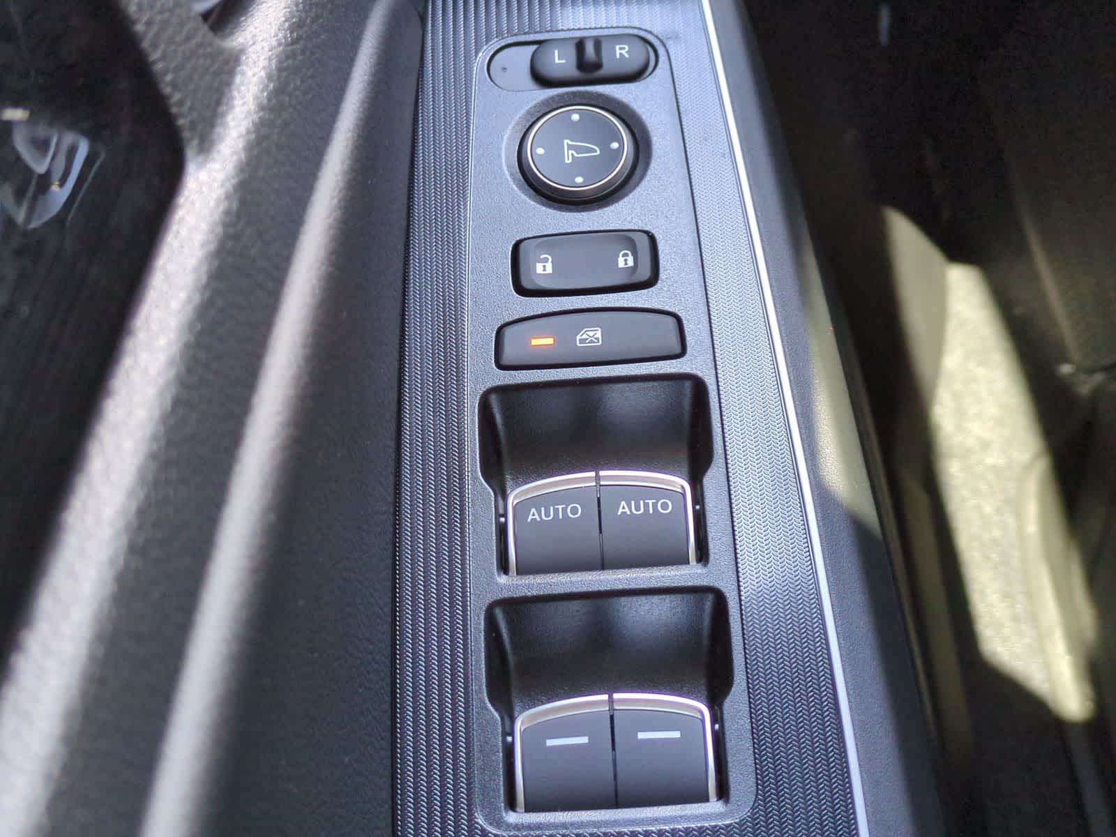 2025 Honda Civic Sport Touring - Photo 23