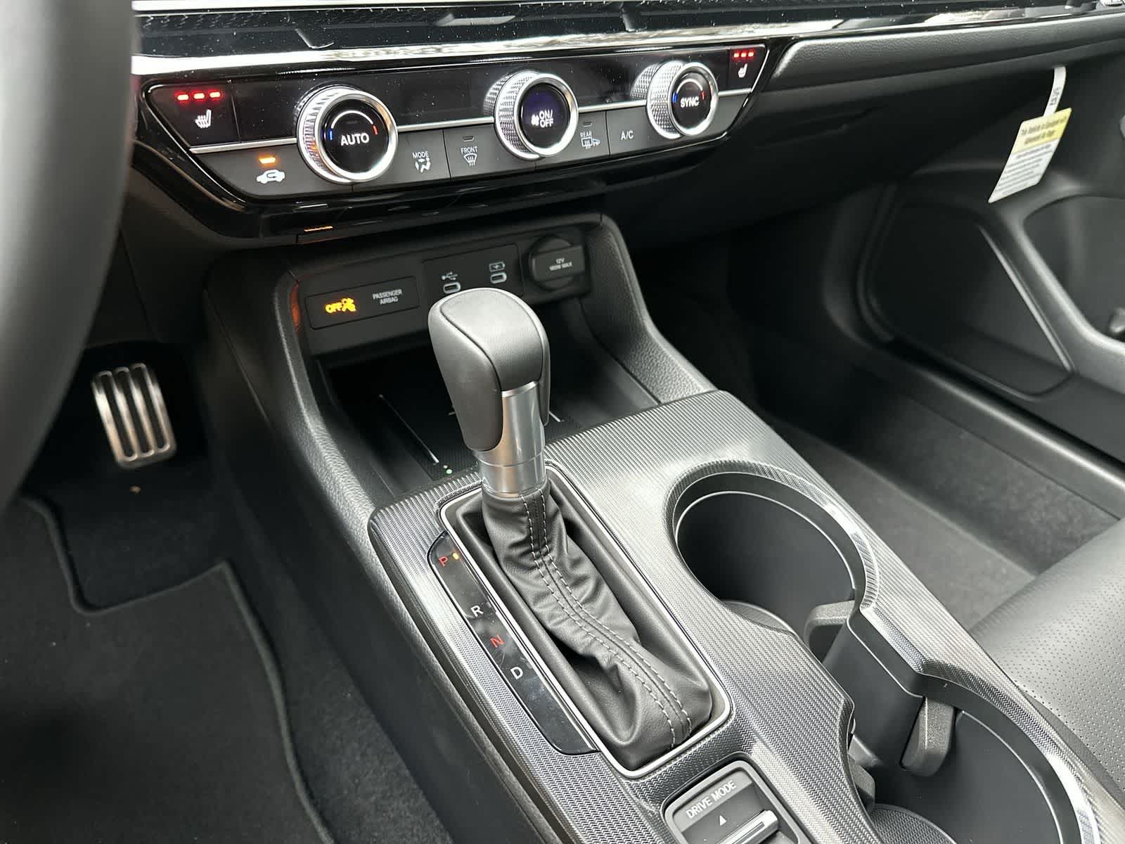 2025 Honda Civic Sport Touring - Photo 16