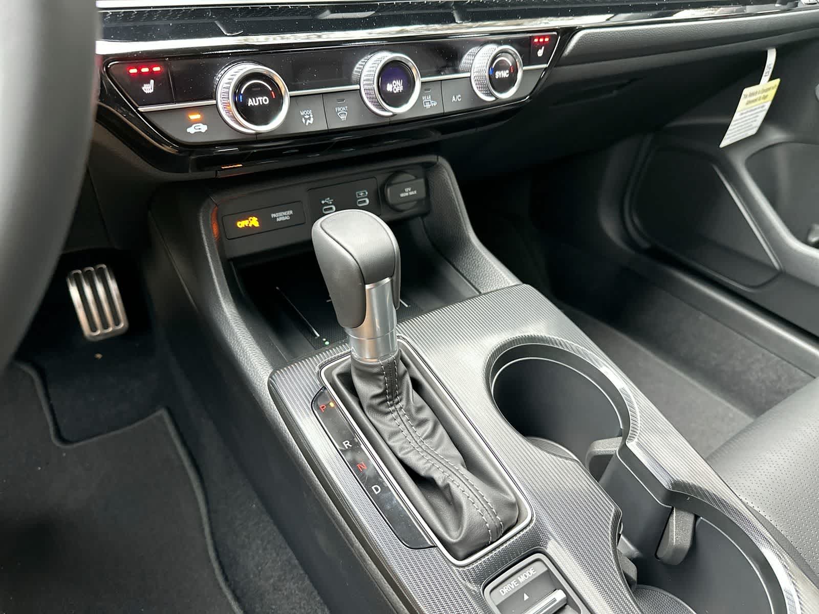 2025 Honda Civic Sport Touring - Photo 16