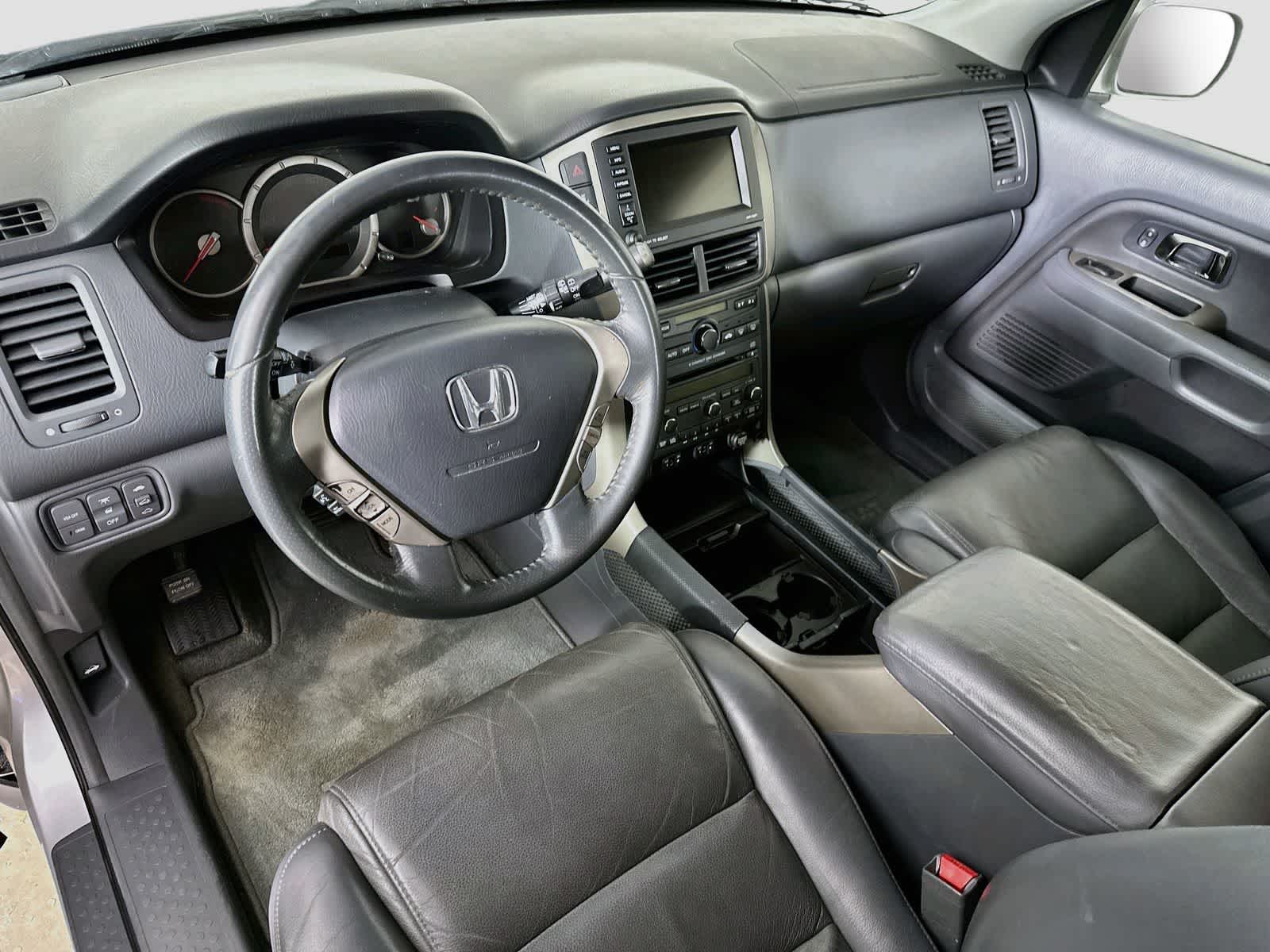 Used 2006 Honda Pilot EX with VIN 2HKYF18726H502075 for sale in Tampa, FL