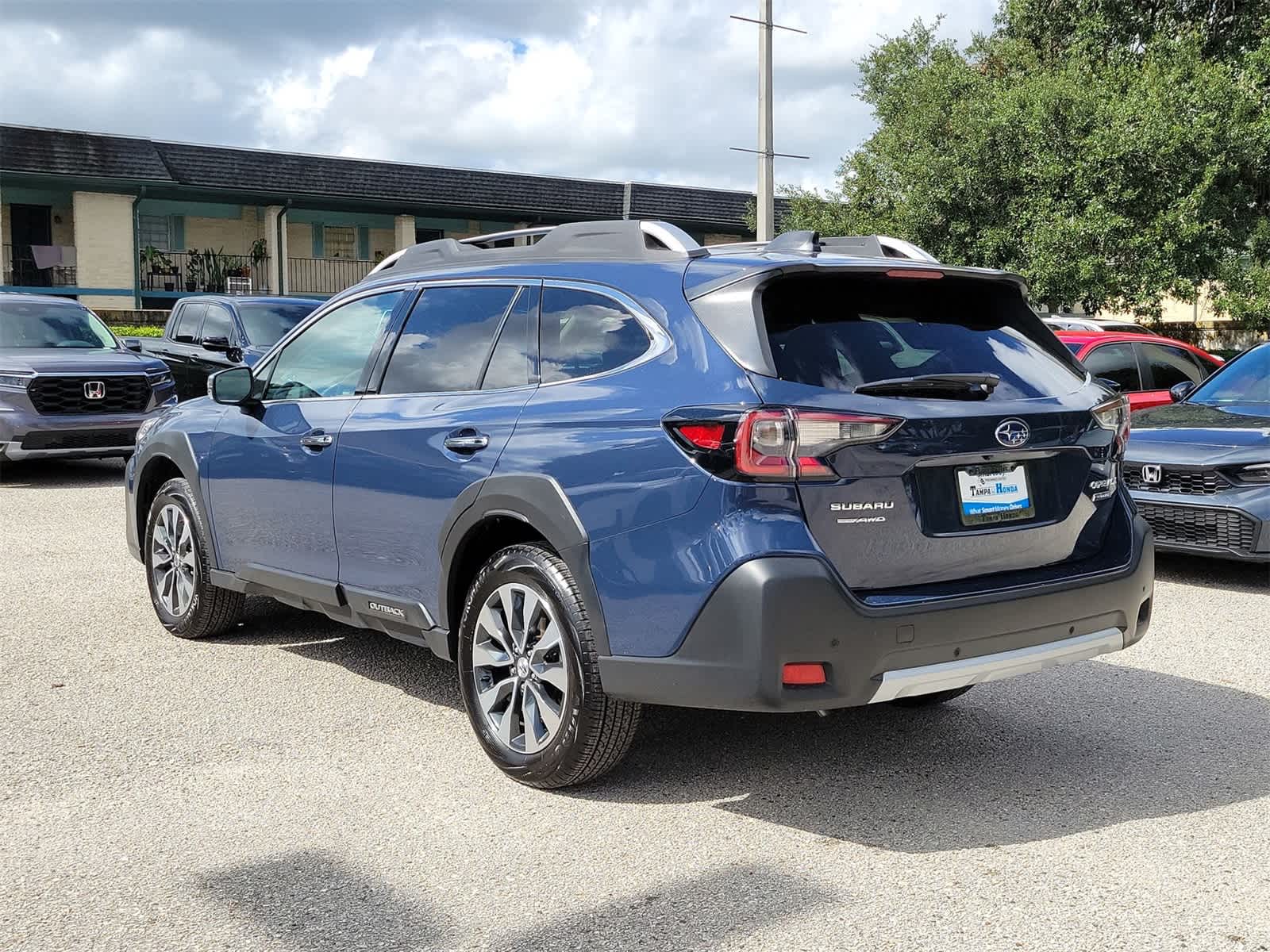 Used 2024 Subaru Outback Touring with VIN 4S4BTAPC8R3164318 for sale in Tampa, FL