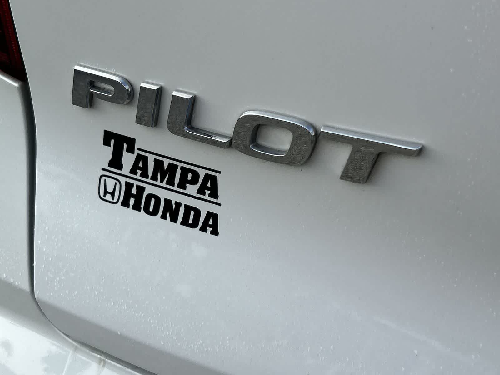 Used Platinum White Pearl 2022 Honda TrailSport for Sale in Tampa