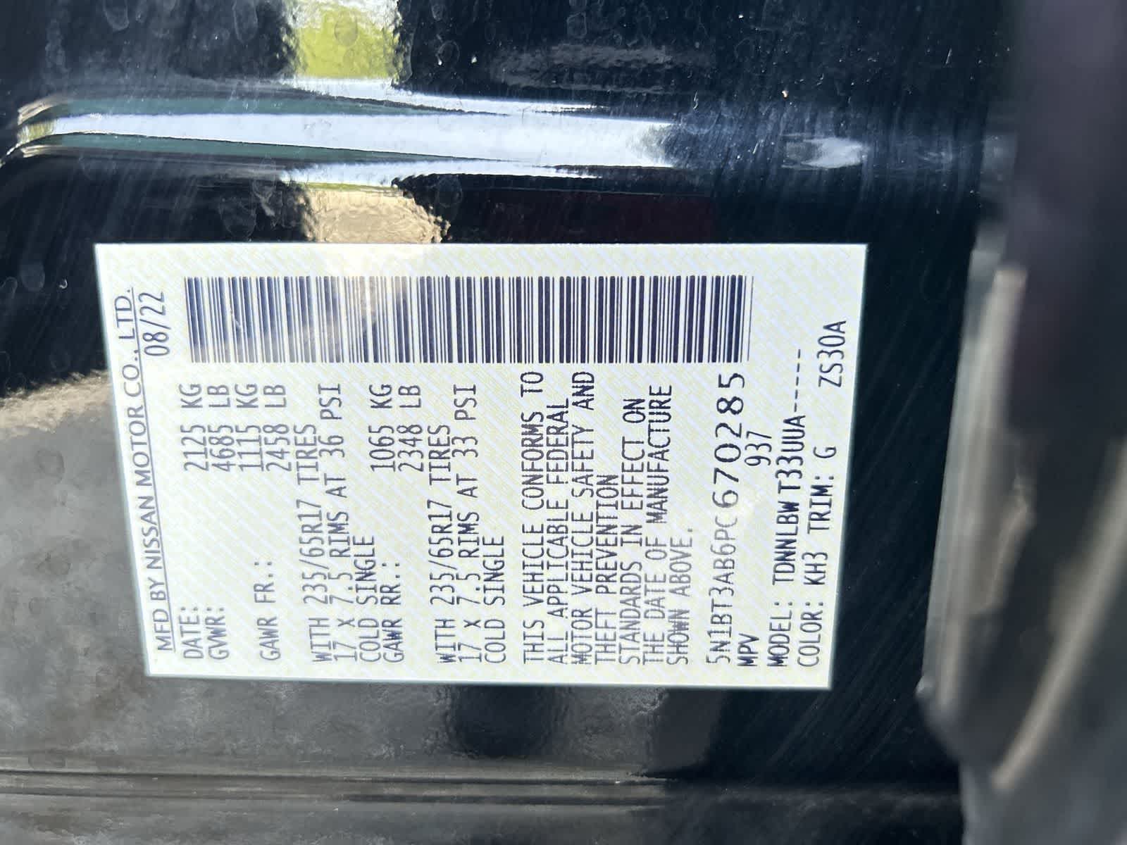 View vehicle photo 2