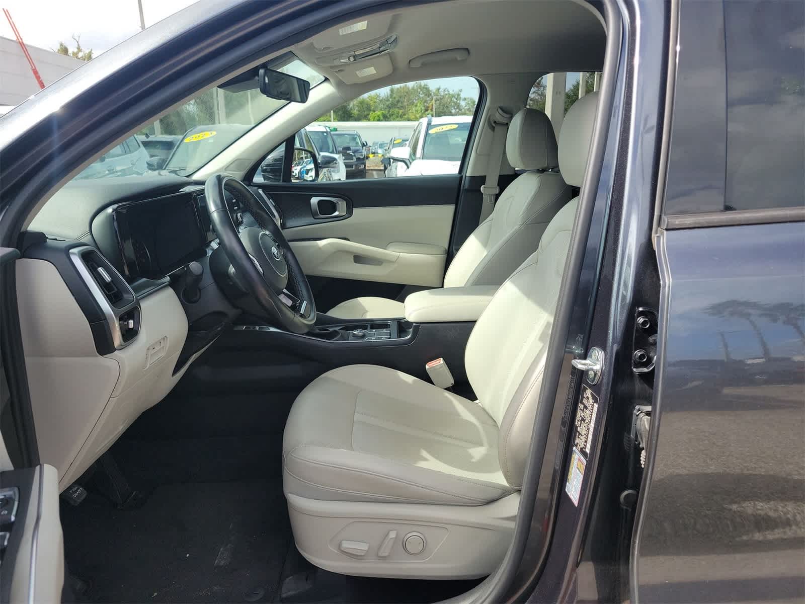 Used 2021 Kia Sorento S with VIN 5XYRL4LC8MG062788 for sale in Tampa, FL