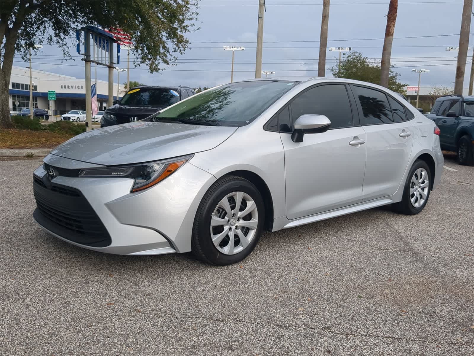 Used 2023 Toyota Corolla LE with VIN 5YFB4MDE4PP070952 for sale in Tampa, FL