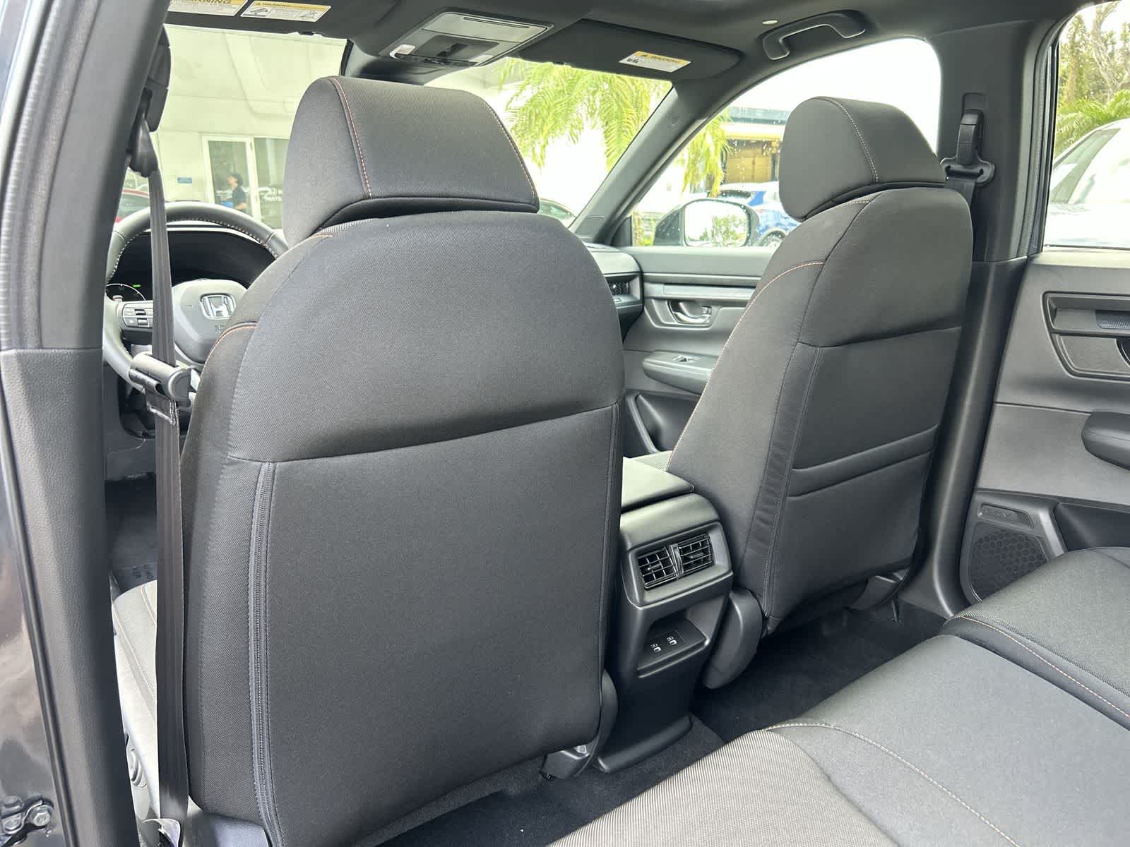 2025 Honda CR-V Sport - Photo 12