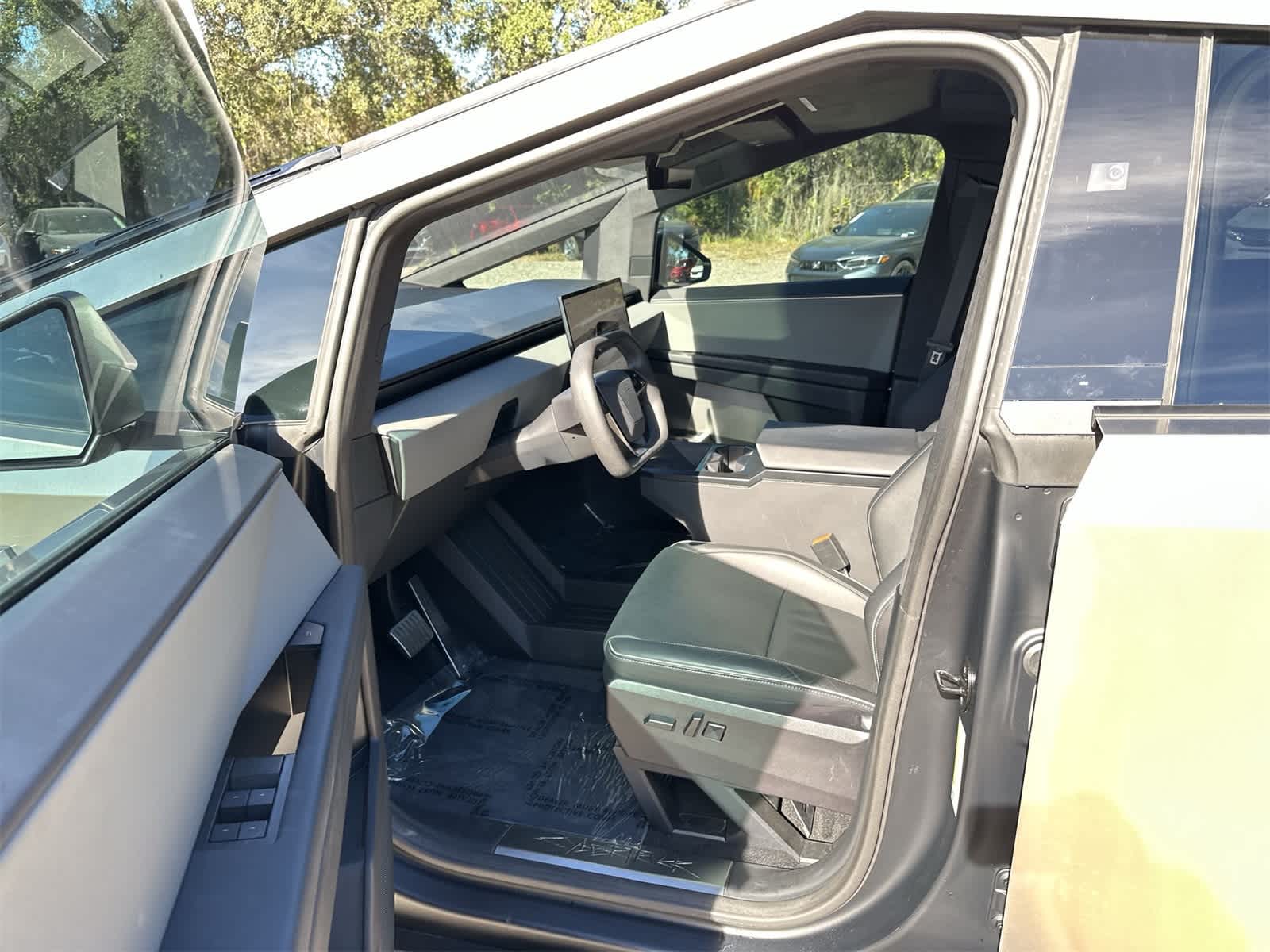 Used 2024 Tesla Cybertruck Base with VIN 7G2CEHEDXRA048400 for sale in Tampa, FL