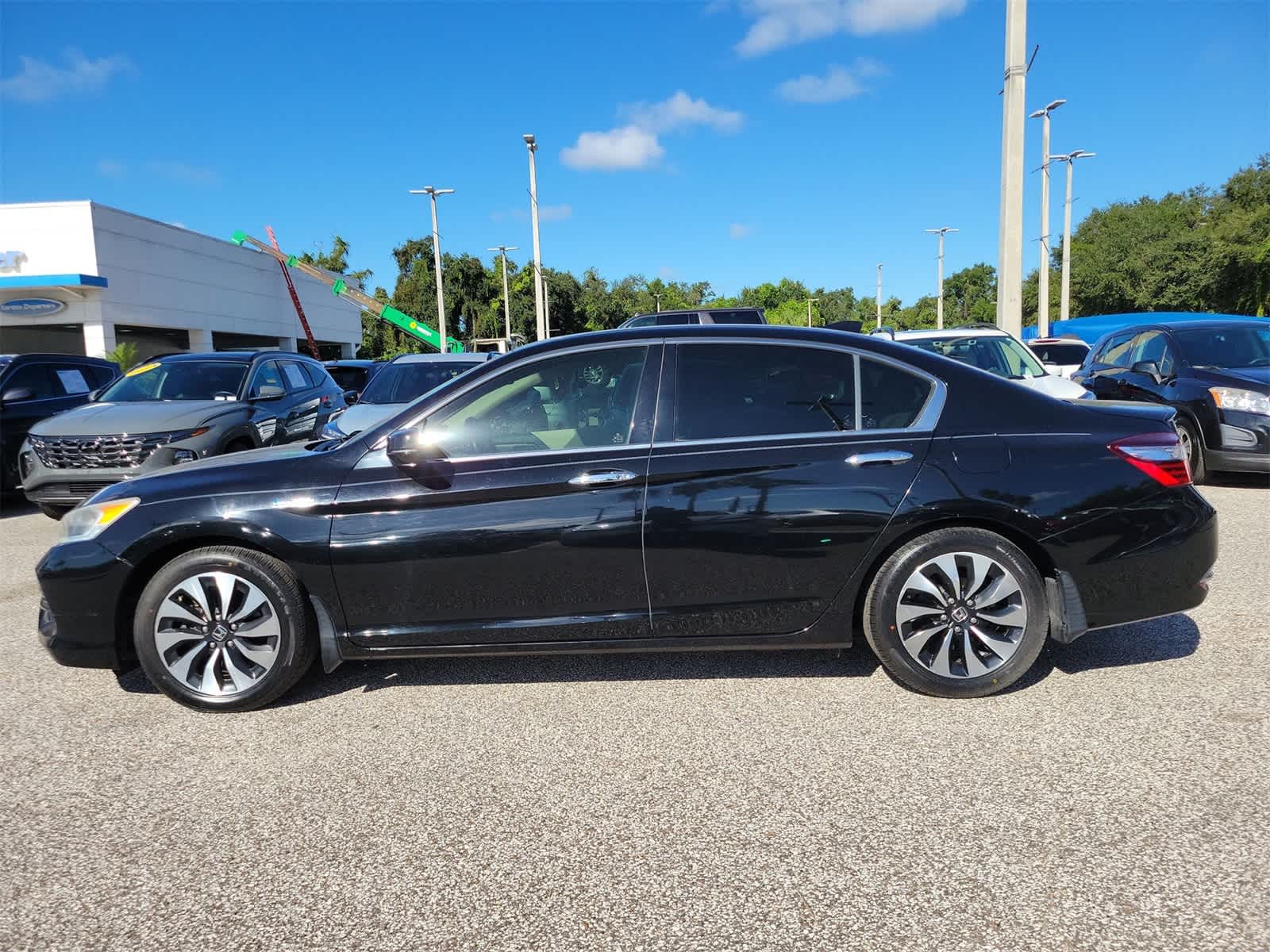 Used 2017 Honda Accord Hybrid EX-L with VIN JHMCR6F53HC026898 for sale in Tampa, FL