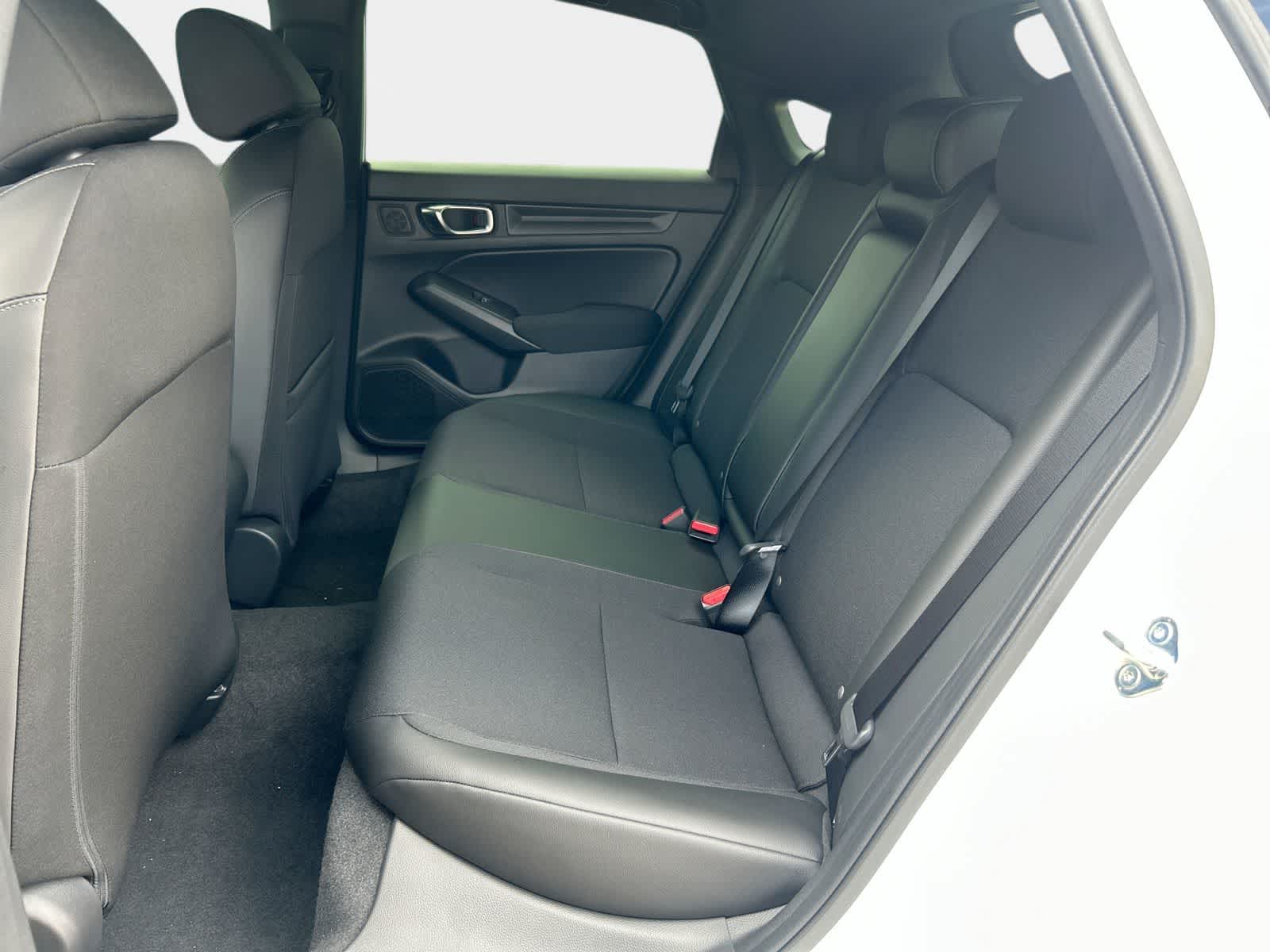 2025 Honda Civic Hatchback Sport - Photo 13
