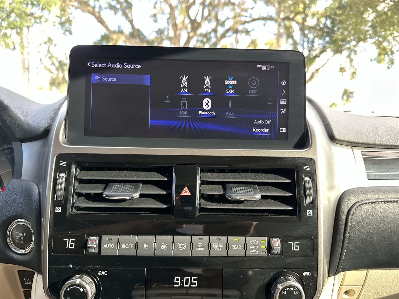 2023 Lexus GX Premium photo 3