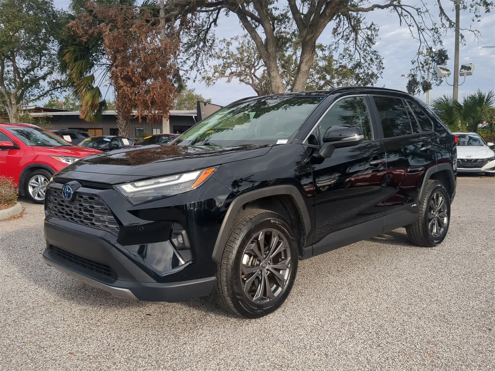 Used 2022 Toyota RAV4 Limited with VIN JTMD6RFV6ND068164 for sale in Tampa, FL