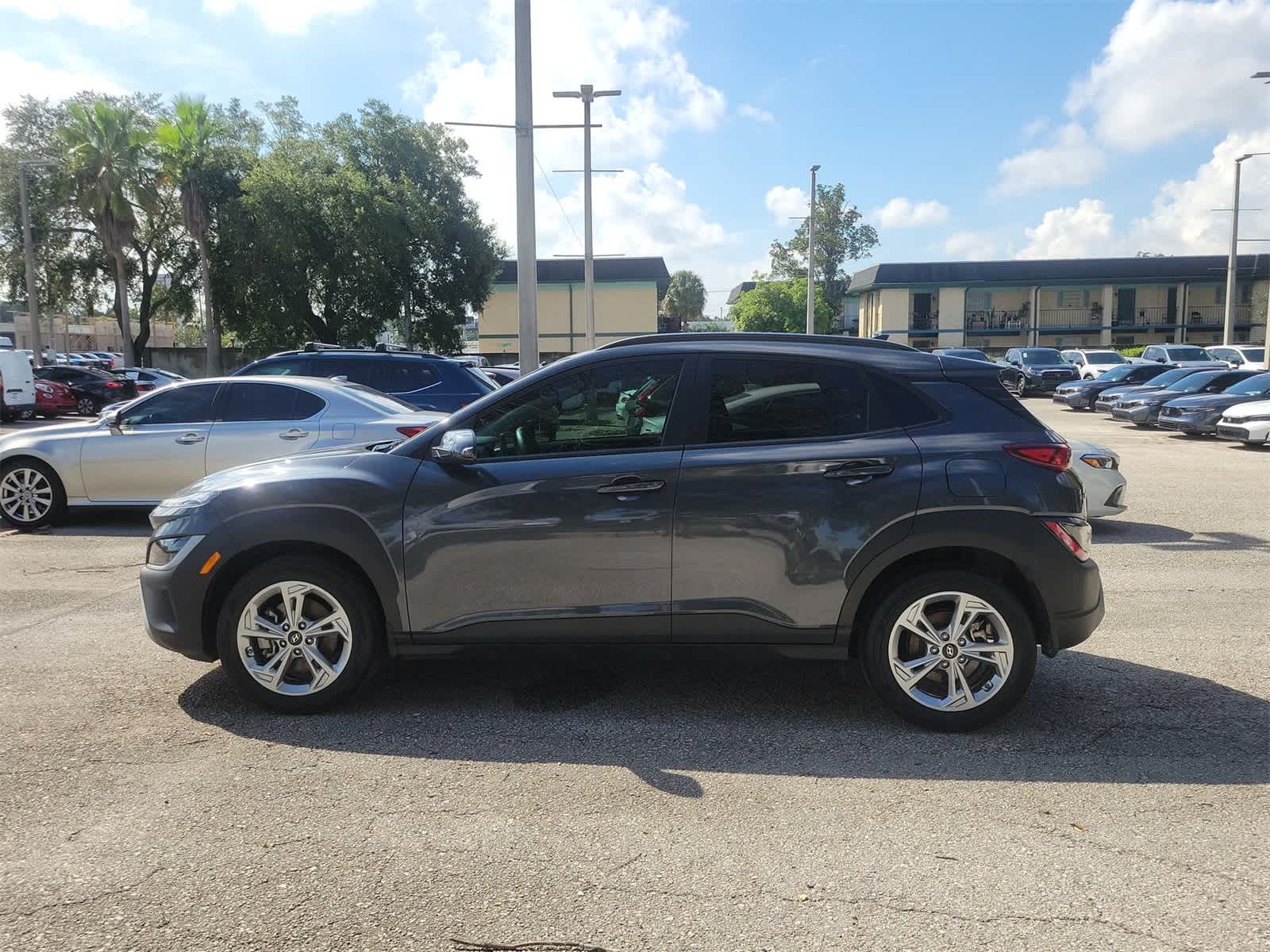 Used 2022 Hyundai Kona SEL with VIN KM8K6CAB7NU818684 for sale in Tampa, FL