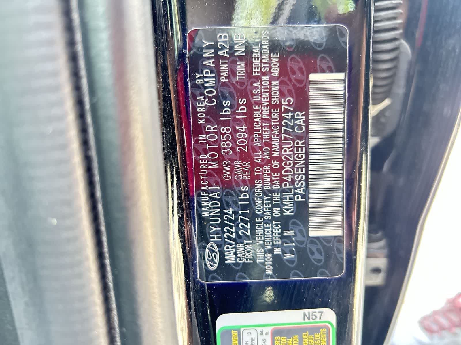 View vehicle photo 2
