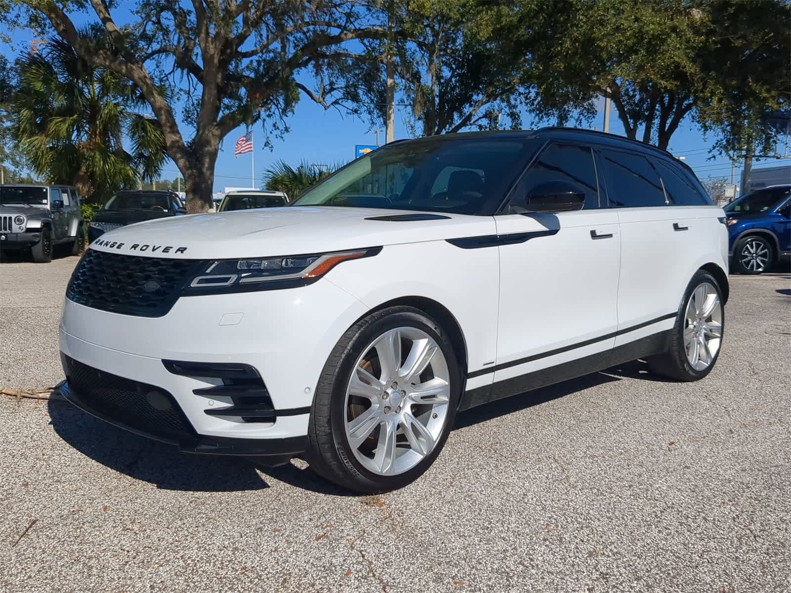 Used 2018 Land Rover Range Rover Velar HSE with VIN SALYM2RV5JA759426 for sale in Tampa, FL