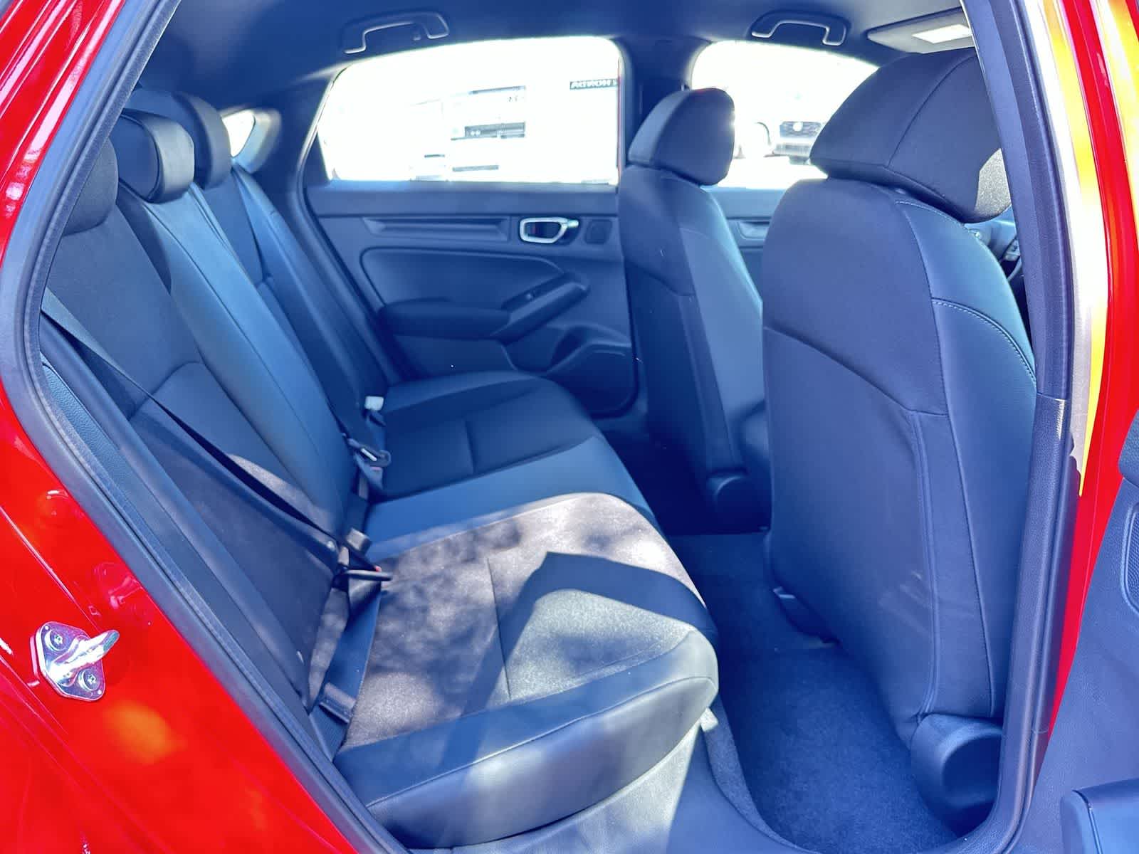 2026 Honda Civic Hatchback Sport - Photo 16