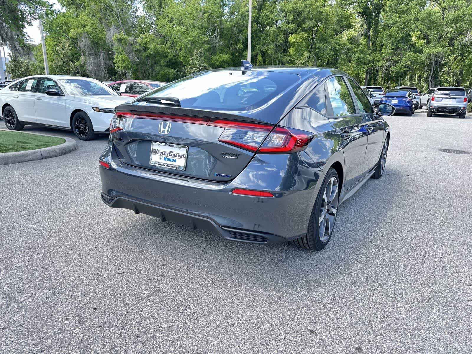 View vehicle photo 6