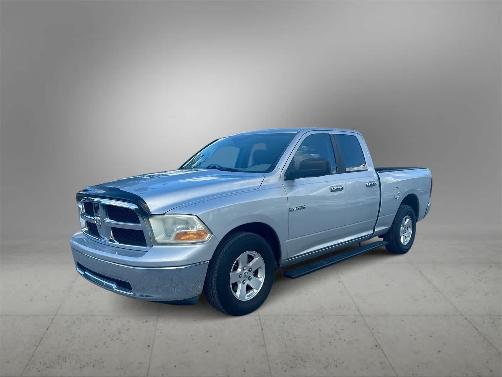 2010 Dodge Ram 1500 SLT 2WD Quad Cab 140.5