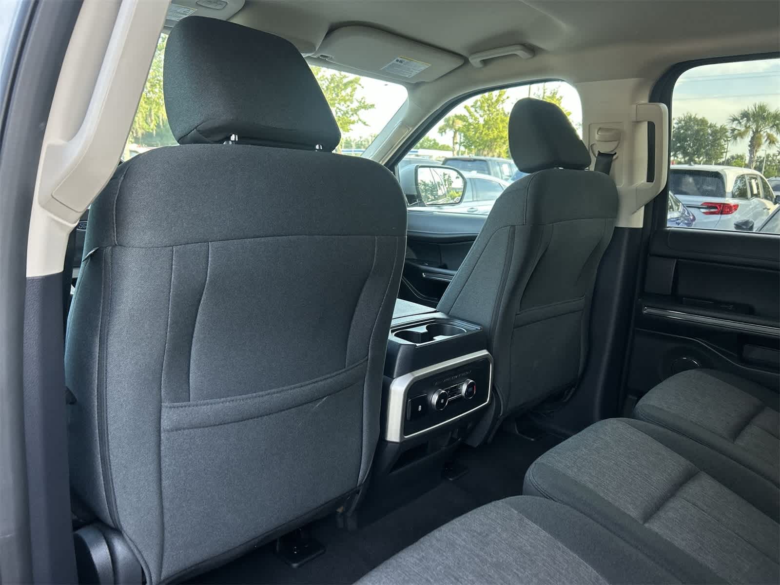 2024 Ford Expedition XLT photo 13