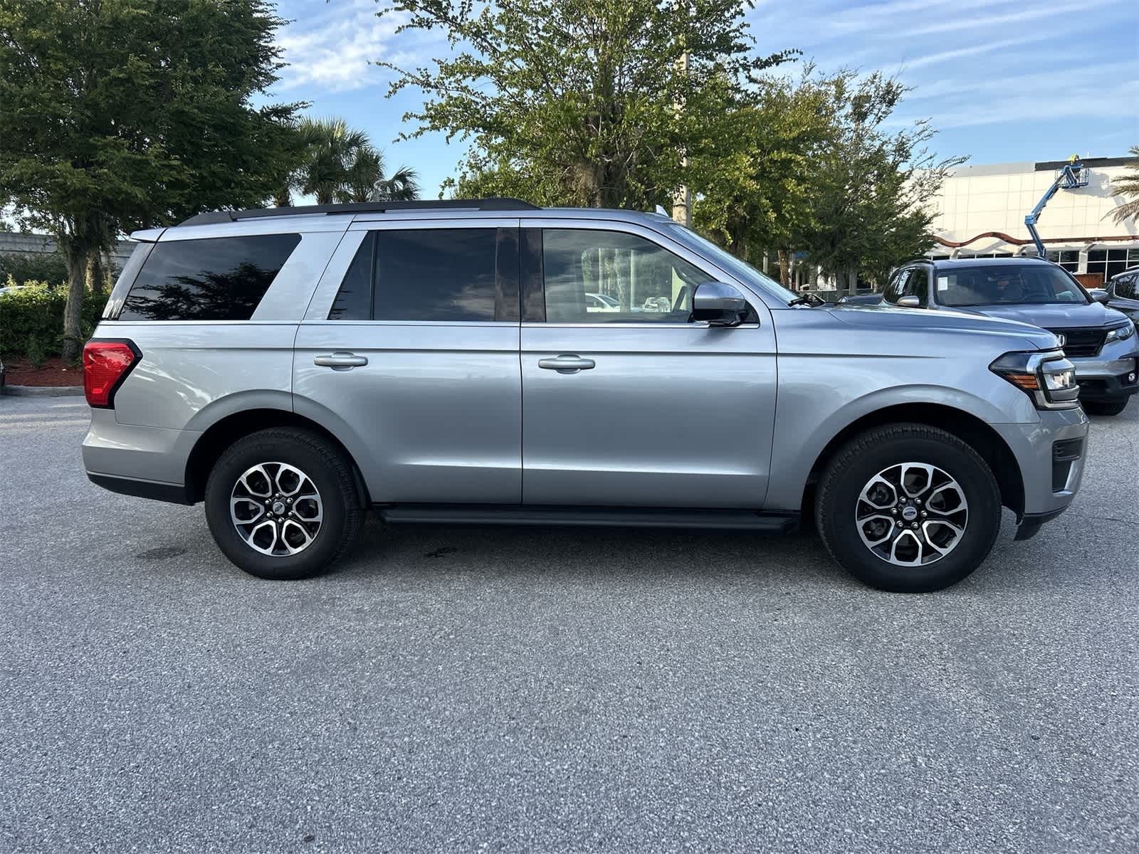 2024 Ford Expedition XLT photo 6