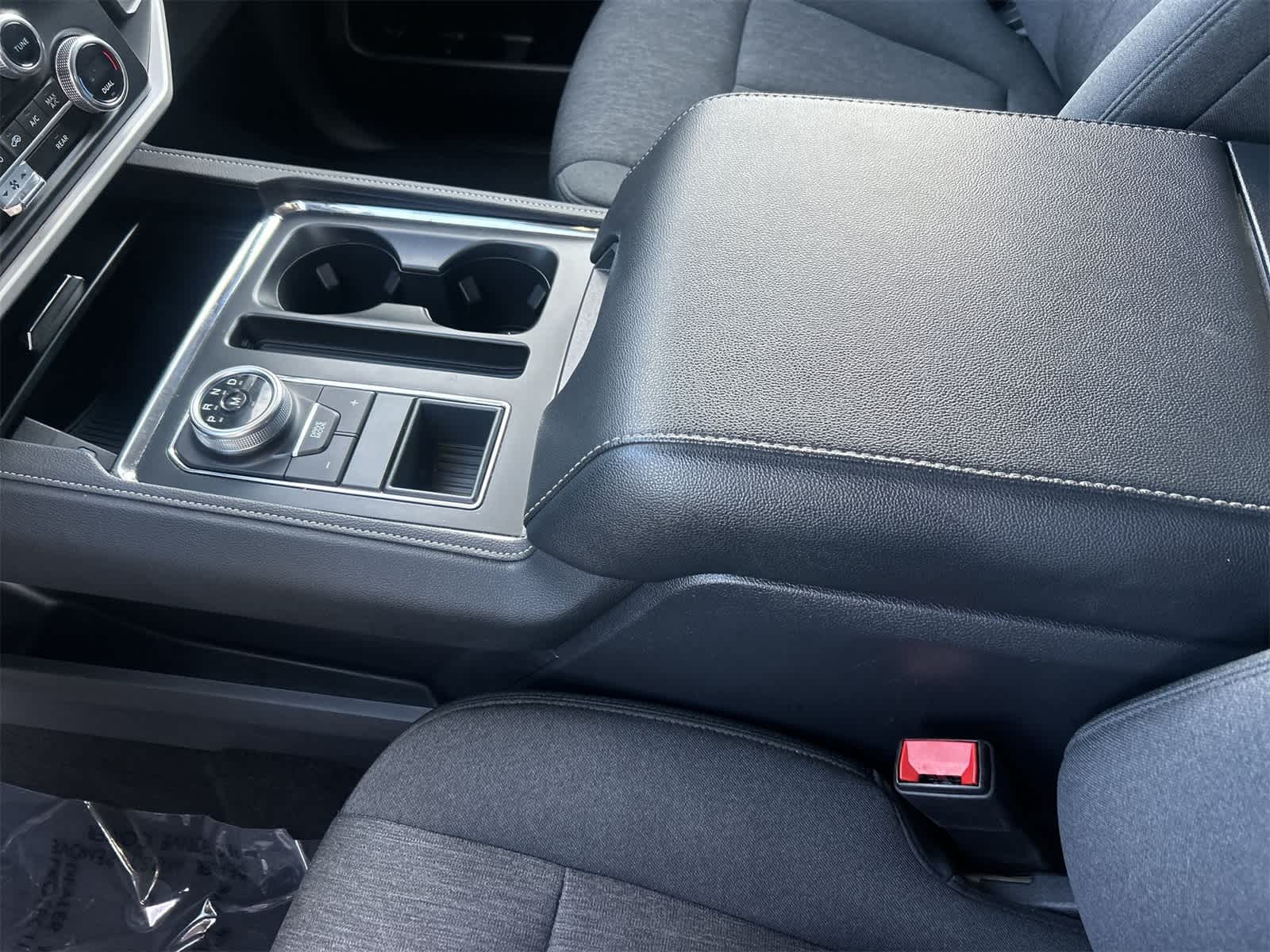 2024 Ford Expedition XLT photo 17
