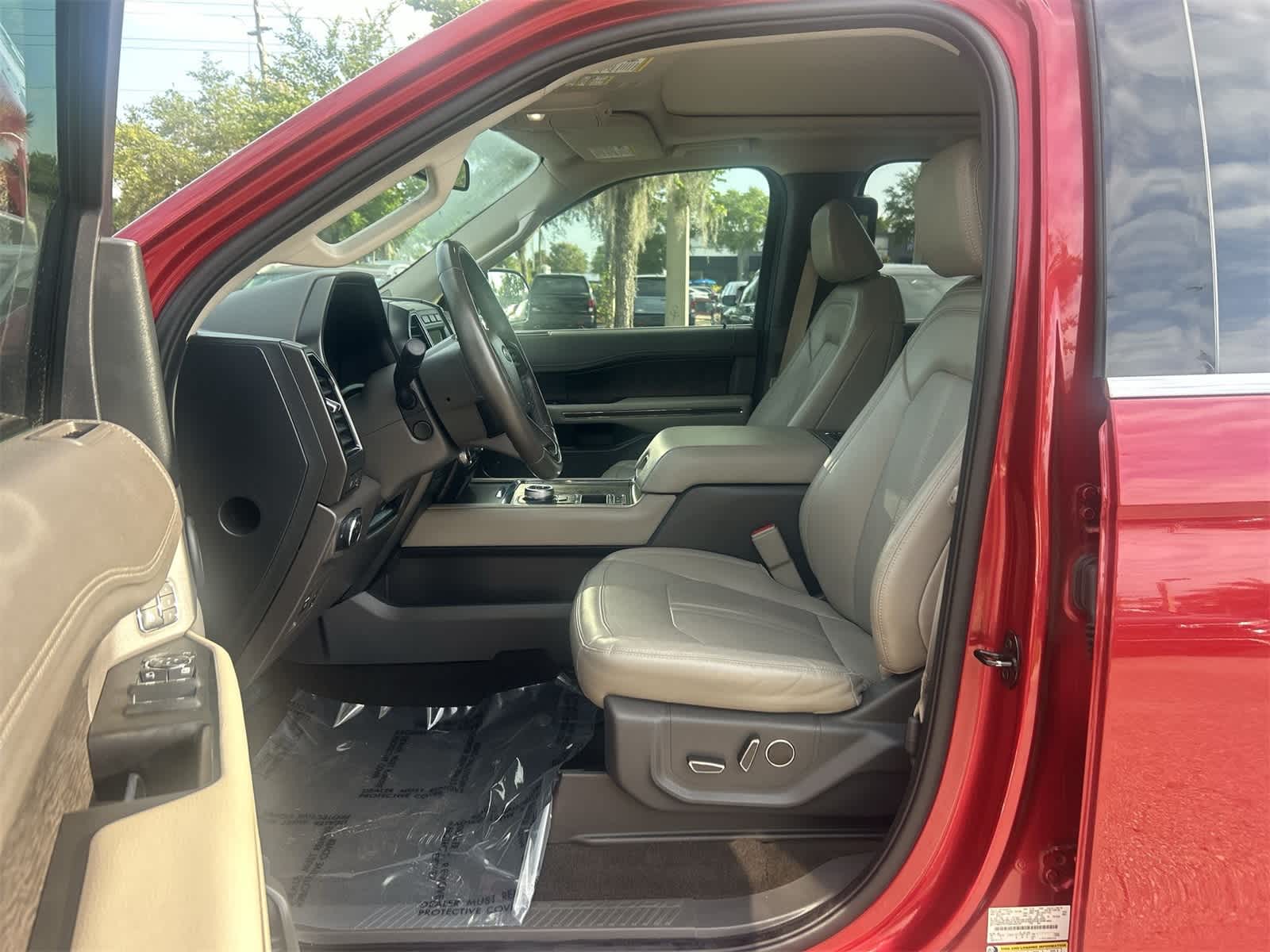 Used 2021 Ford Expedition Limited with VIN 1FMJU1KT2MEA04125 for sale in Wesley Chapel, FL