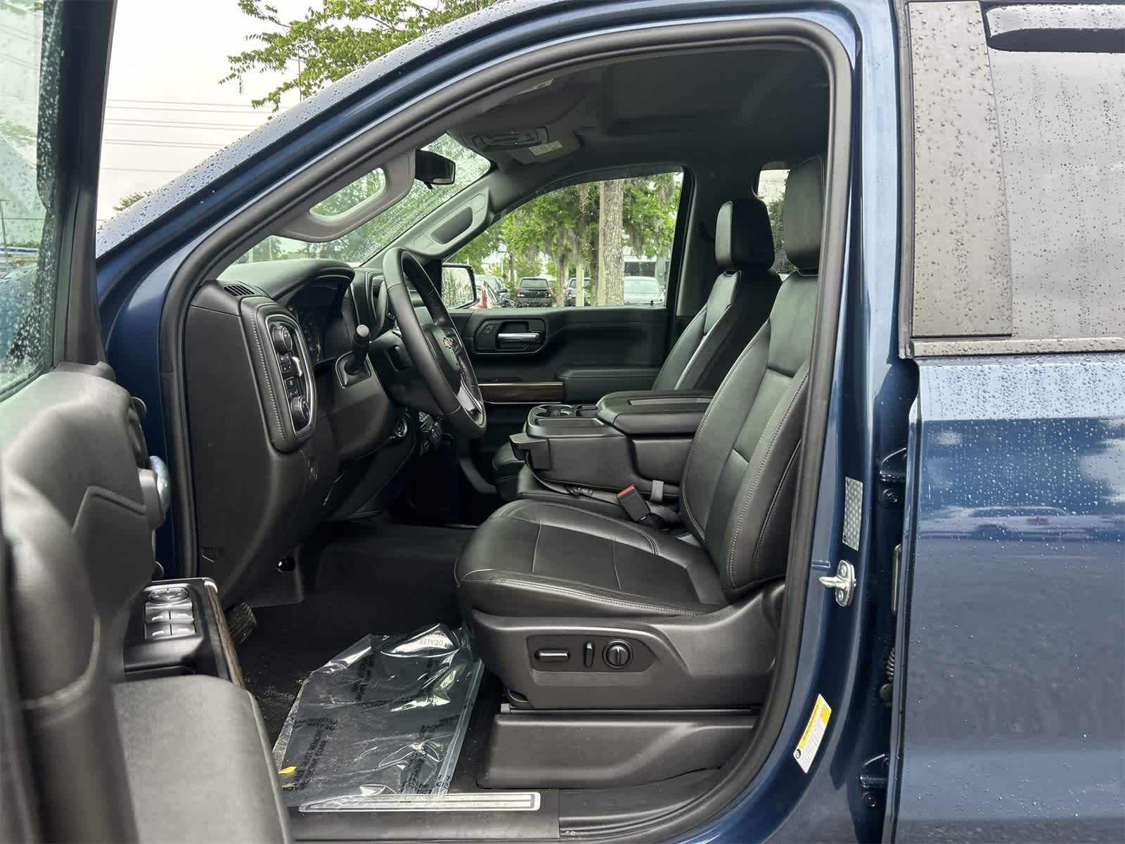 Used 2019 Chevrolet Silverado 1500 LT with VIN 1GCRYDED9KZ203745 for sale in Wesley Chapel, FL
