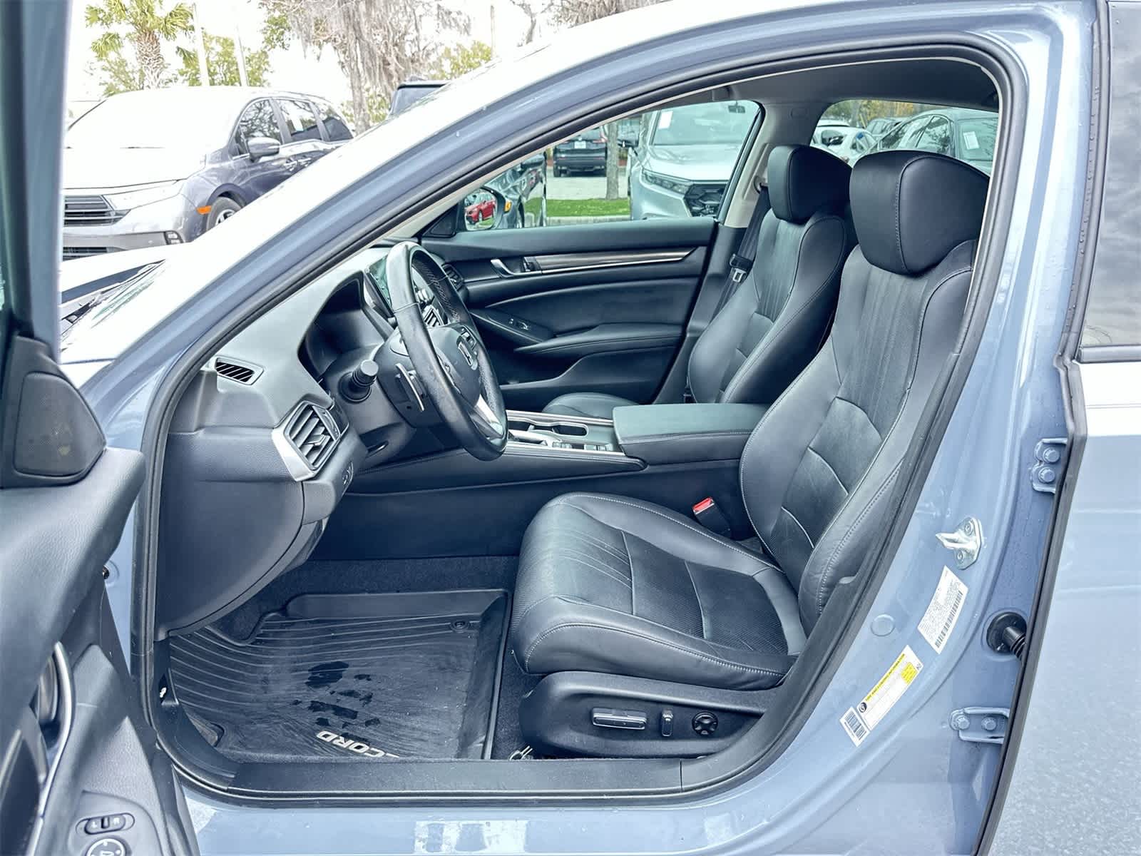 Used 2022 Honda Accord Sport SE with VIN 1HGCV1F49NA093165 for sale in Kansas City