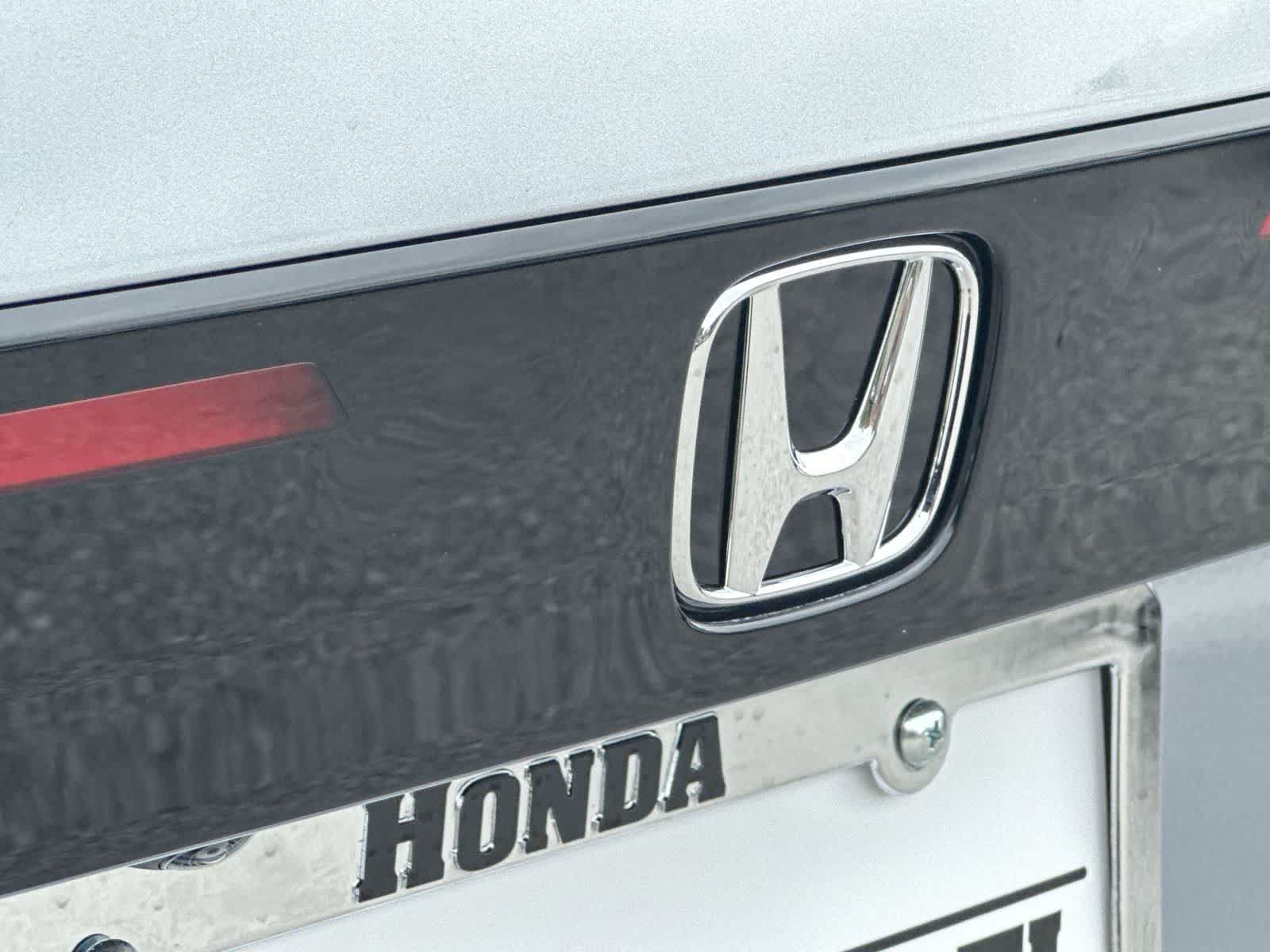 2025 Honda Accord SE - Photo 10