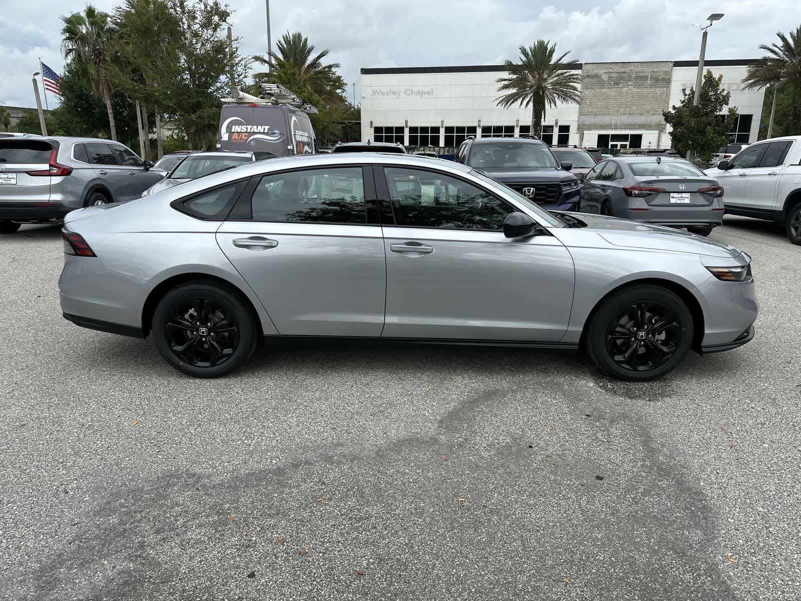 2025 Honda Accord SE - Photo 7