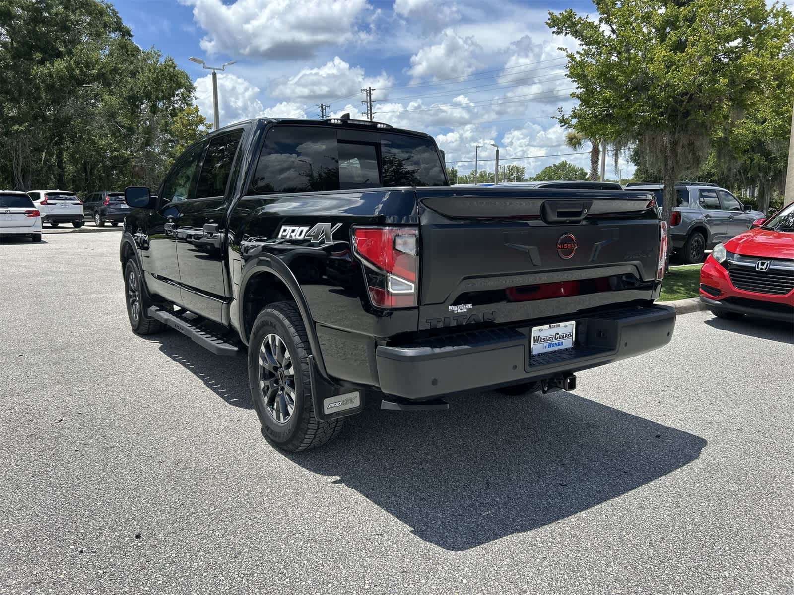 2024 Nissan Titan Crew Cab PRO-4X photo 3
