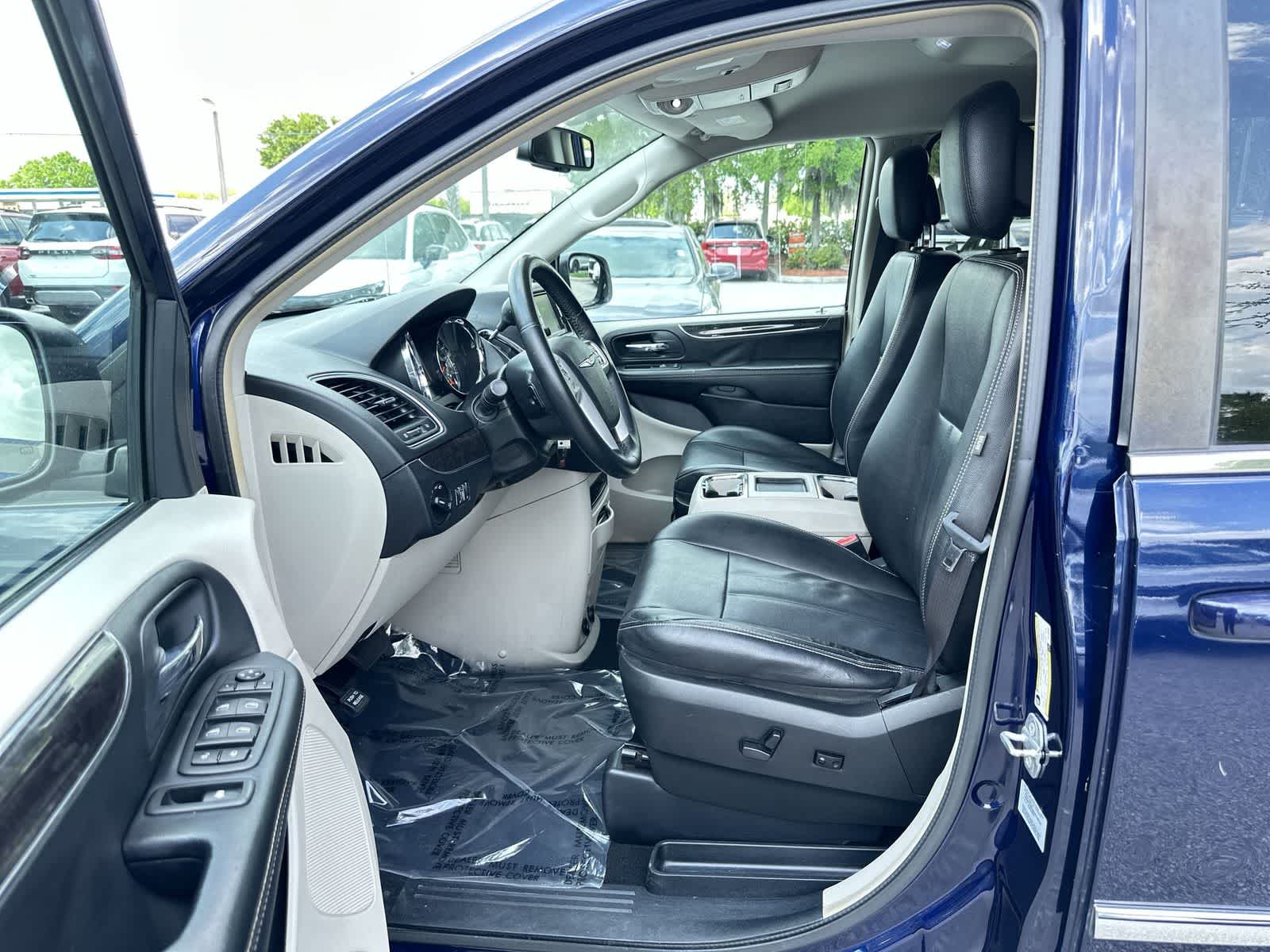 Used 2015 Chrysler Town & Country Touring with VIN 2C4RC1BGXFR739888 for sale in Wesley Chapel, FL