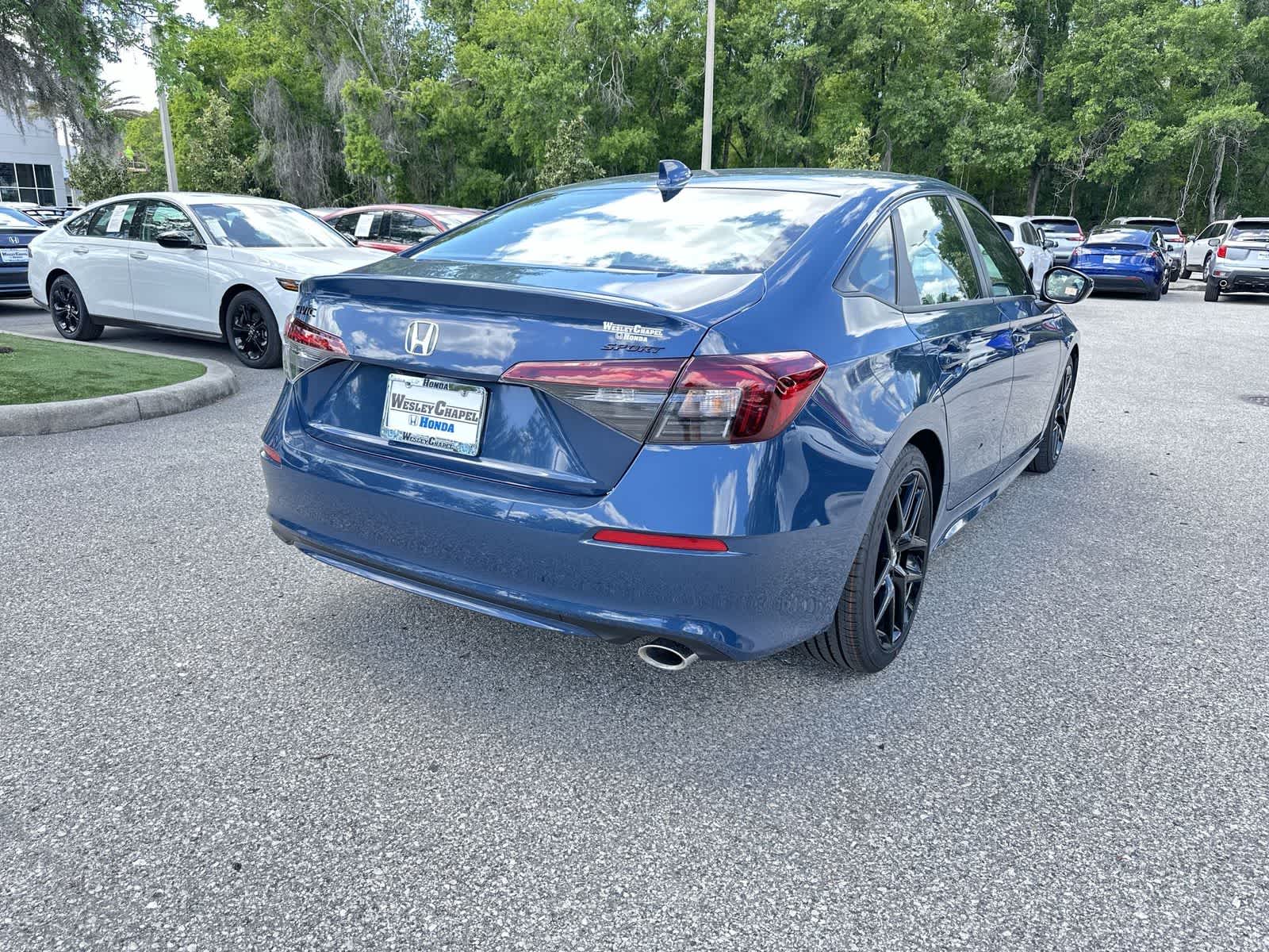 View vehicle photo 6