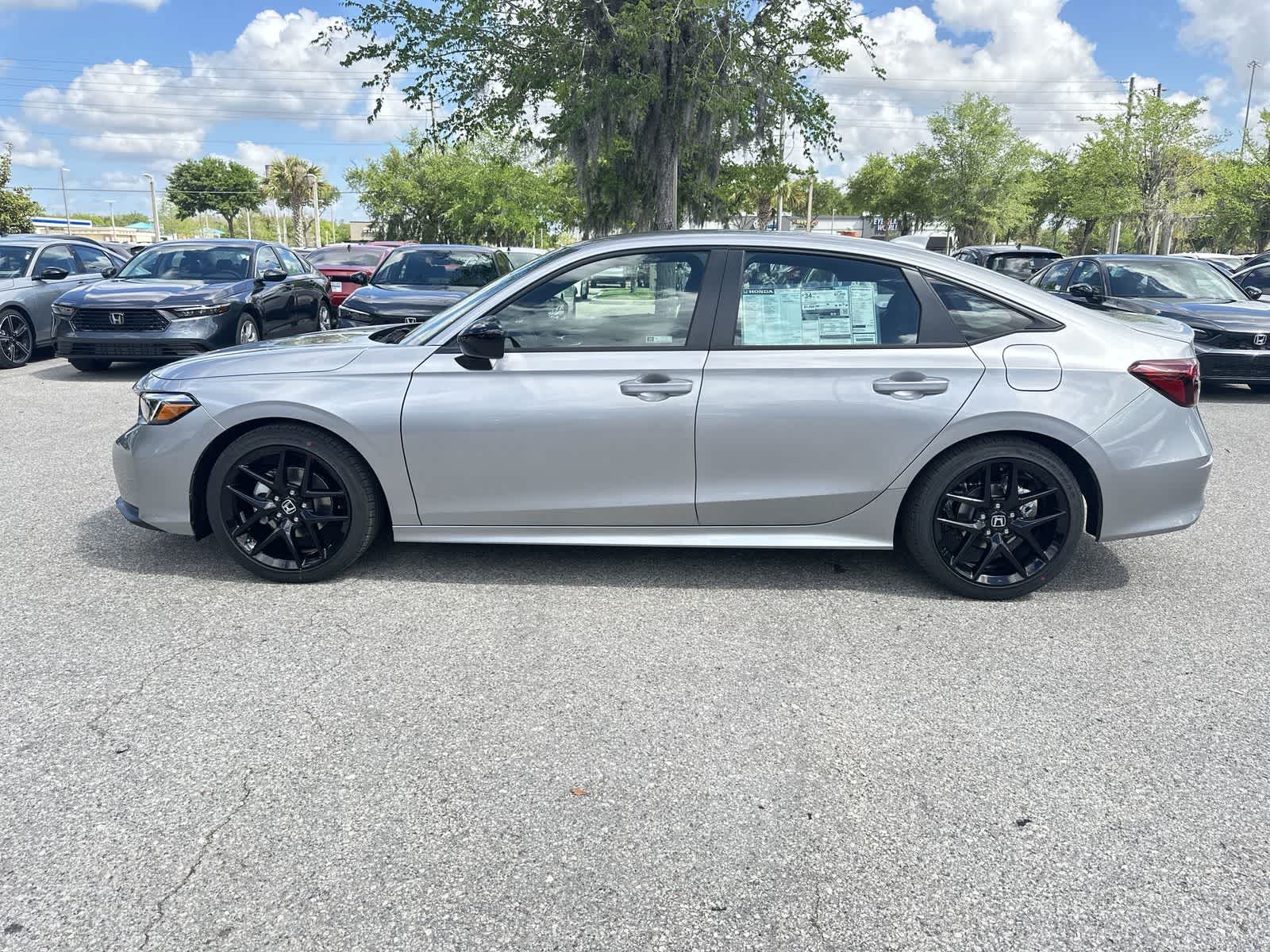 View vehicle photo 3