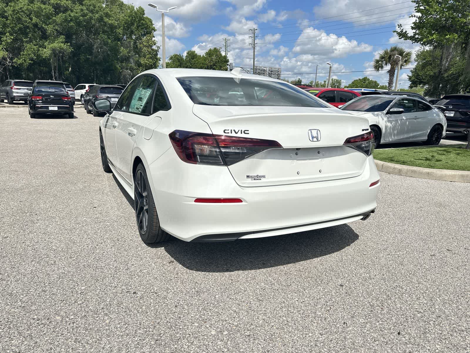 View vehicle photo 4