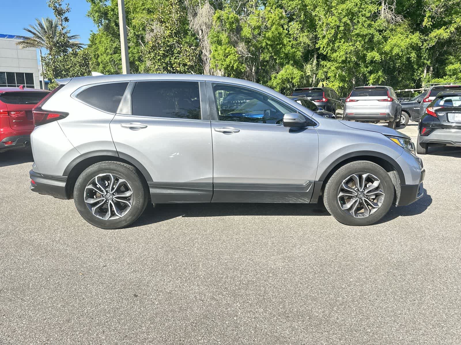 View vehicle photo 7