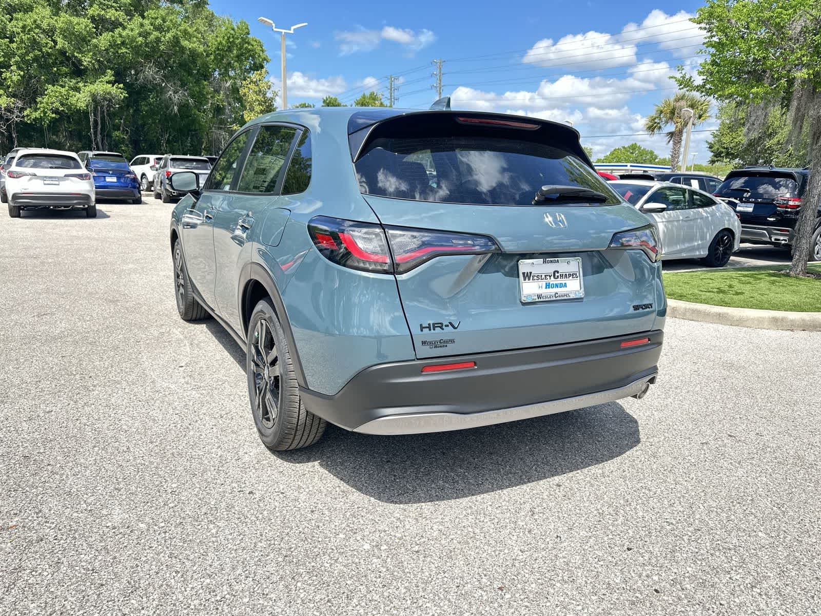 View vehicle photo 4