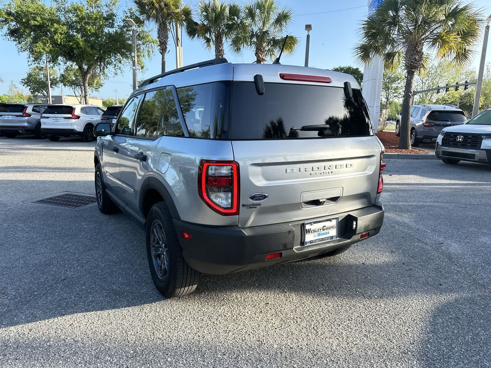 View vehicle photo 4