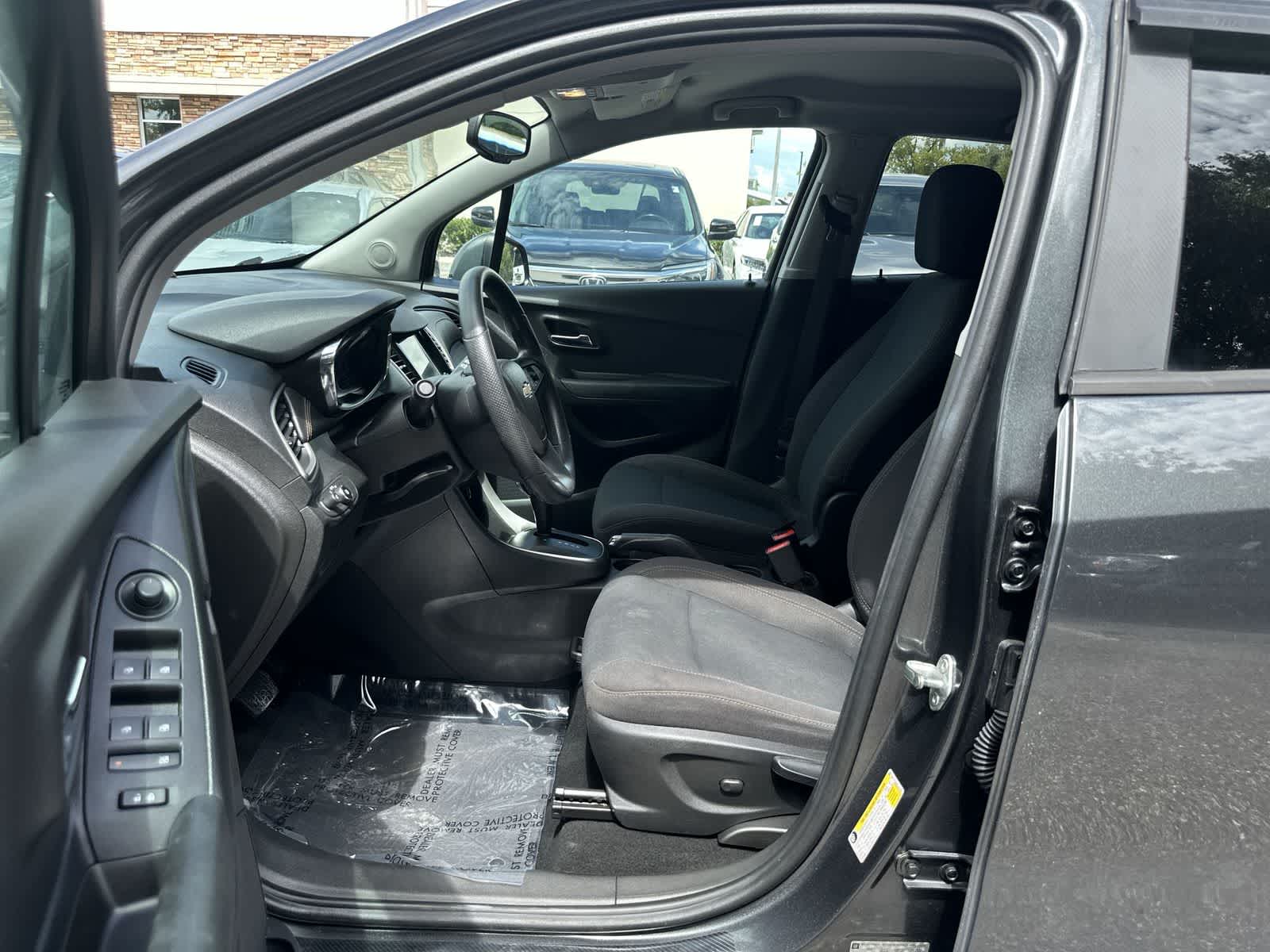 Used 2019 Chevrolet Trax LS with VIN 3GNCJKSB5KL357479 for sale in Wesley Chapel, FL
