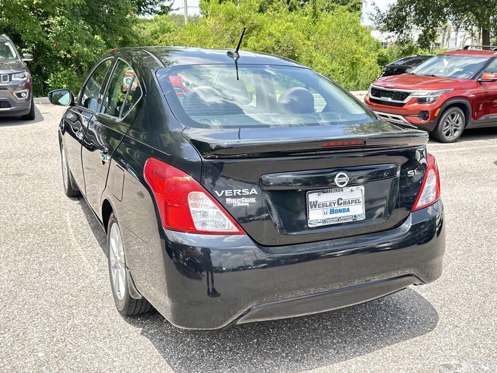 View vehicle photo 4