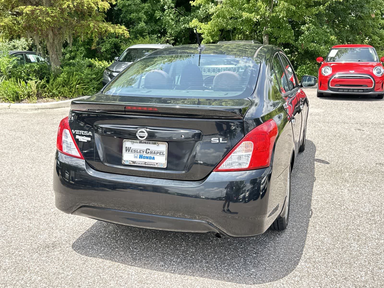 View vehicle photo 6
