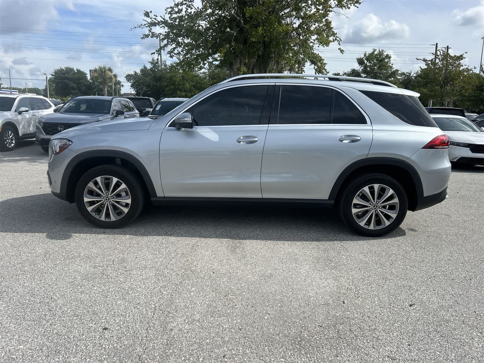 2023 Mercedes Benz GLE 350 photo 2