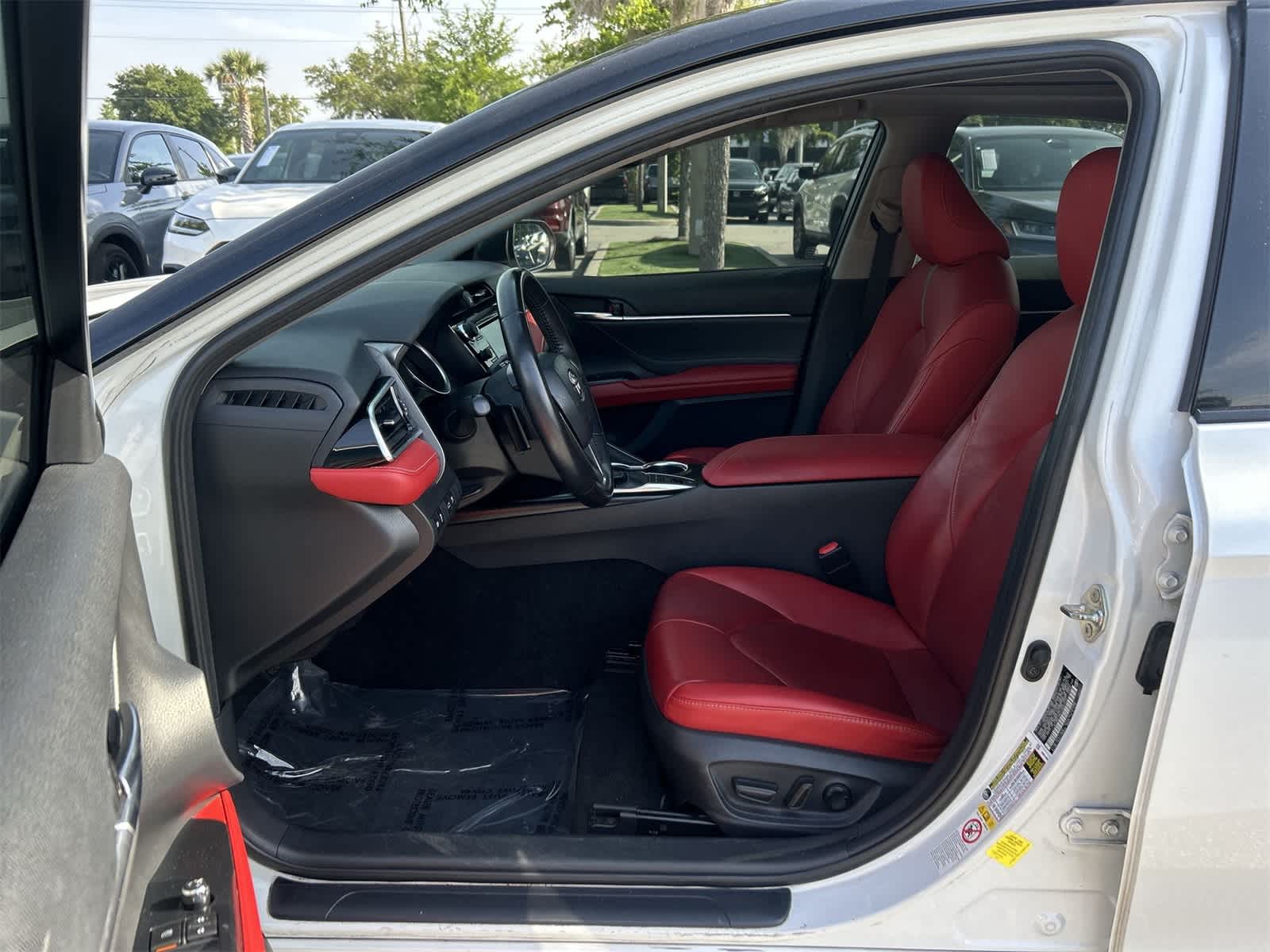 Used 2018 Toyota Camry XSE with VIN 4T1B61HK7JU051133 for sale in Wesley Chapel, FL