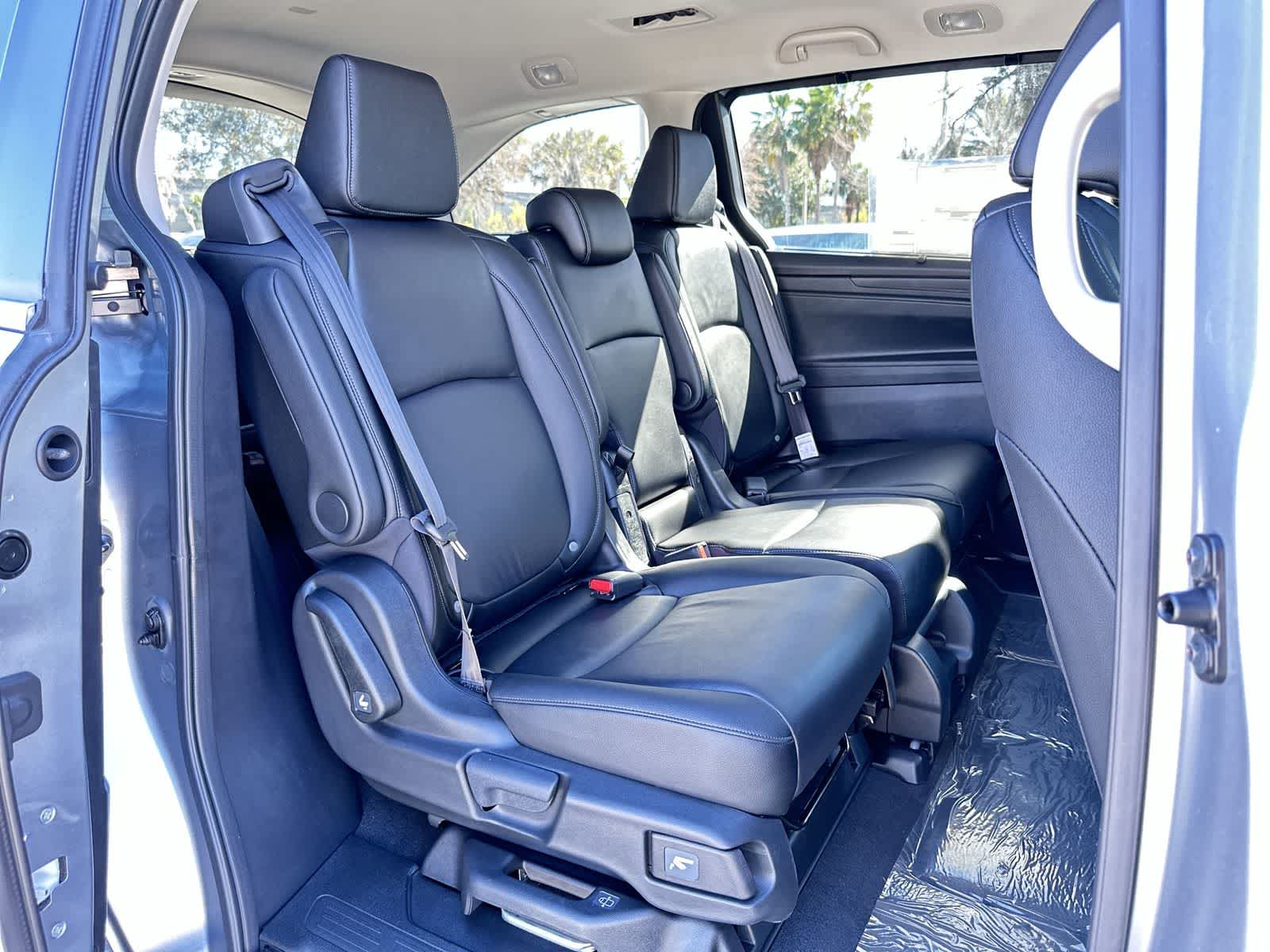 2026 Honda Odyssey EX-L - Photo 17