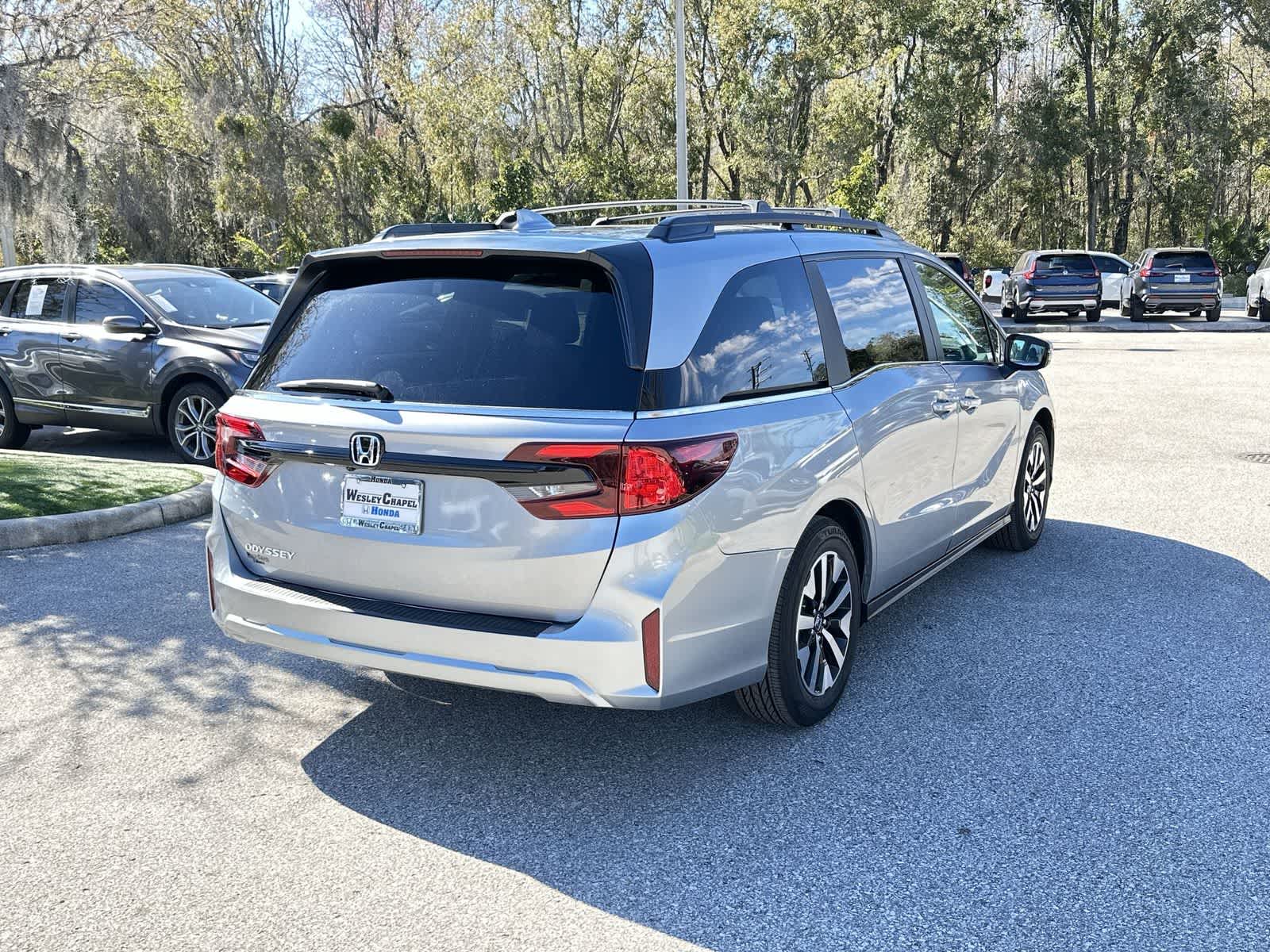 2026 Honda Odyssey EX-L - Photo 6