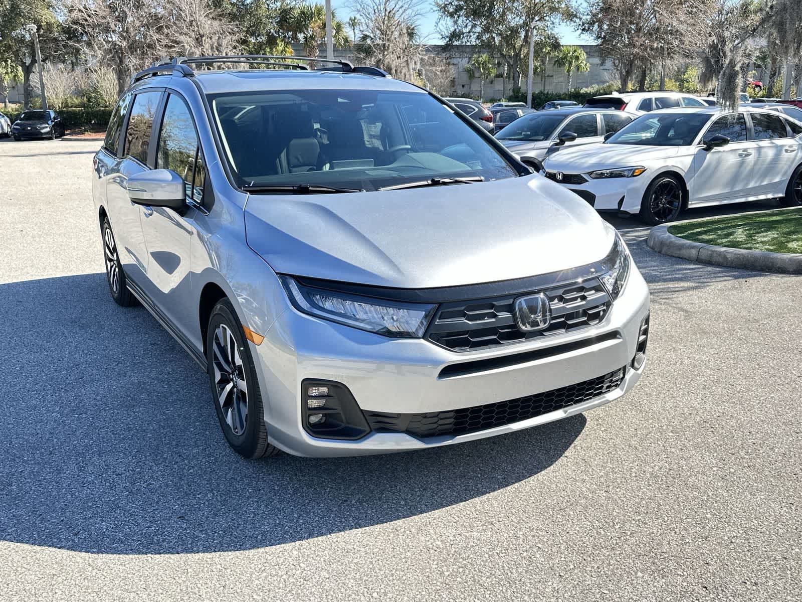 2026 Honda Odyssey EX-L - Photo 8