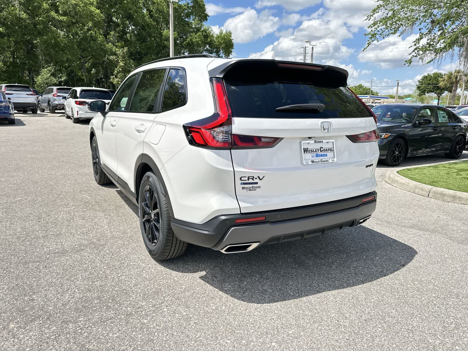 View vehicle photo 4