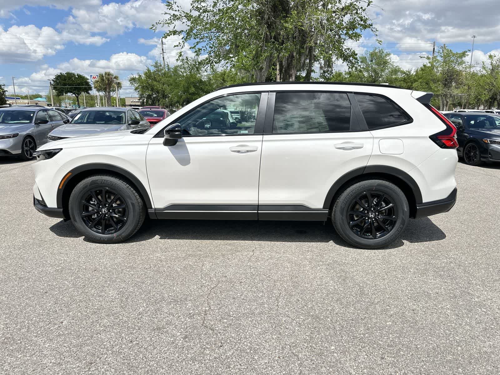 View vehicle photo 3