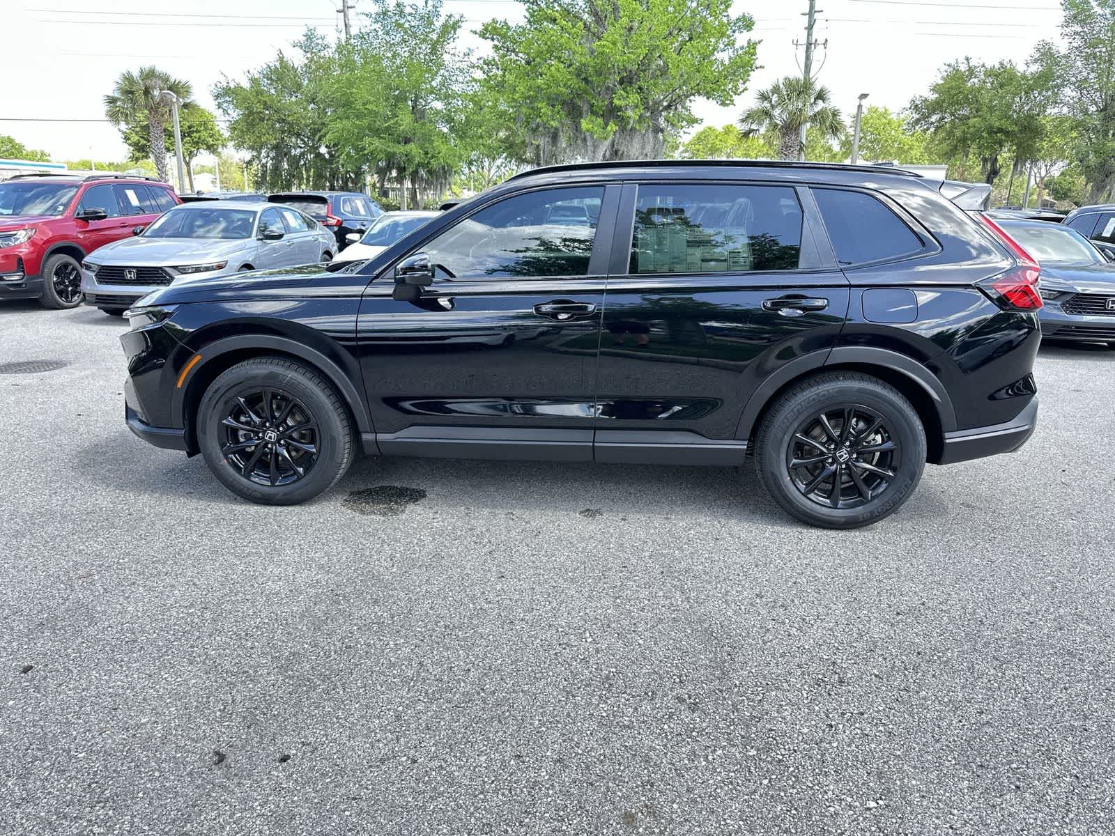 View vehicle photo 3