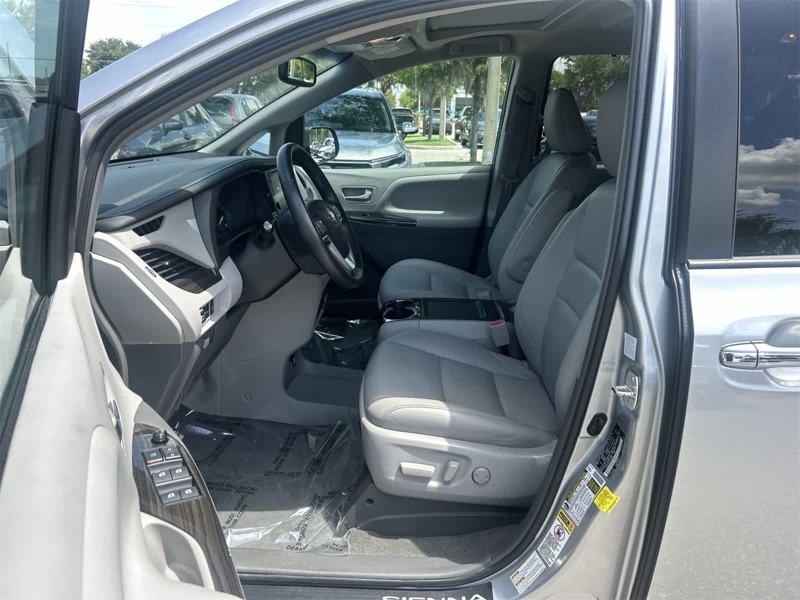 Used 2015 Toyota Sienna XLE Premium with VIN 5TDDK3DC3FS111004 for sale in Wesley Chapel, FL